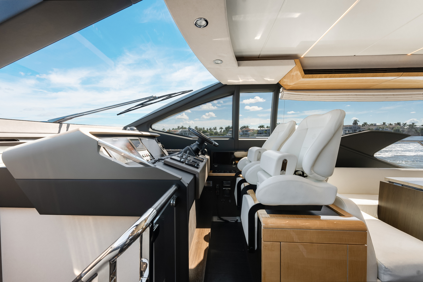 66ft Azimut Yacht For Sale