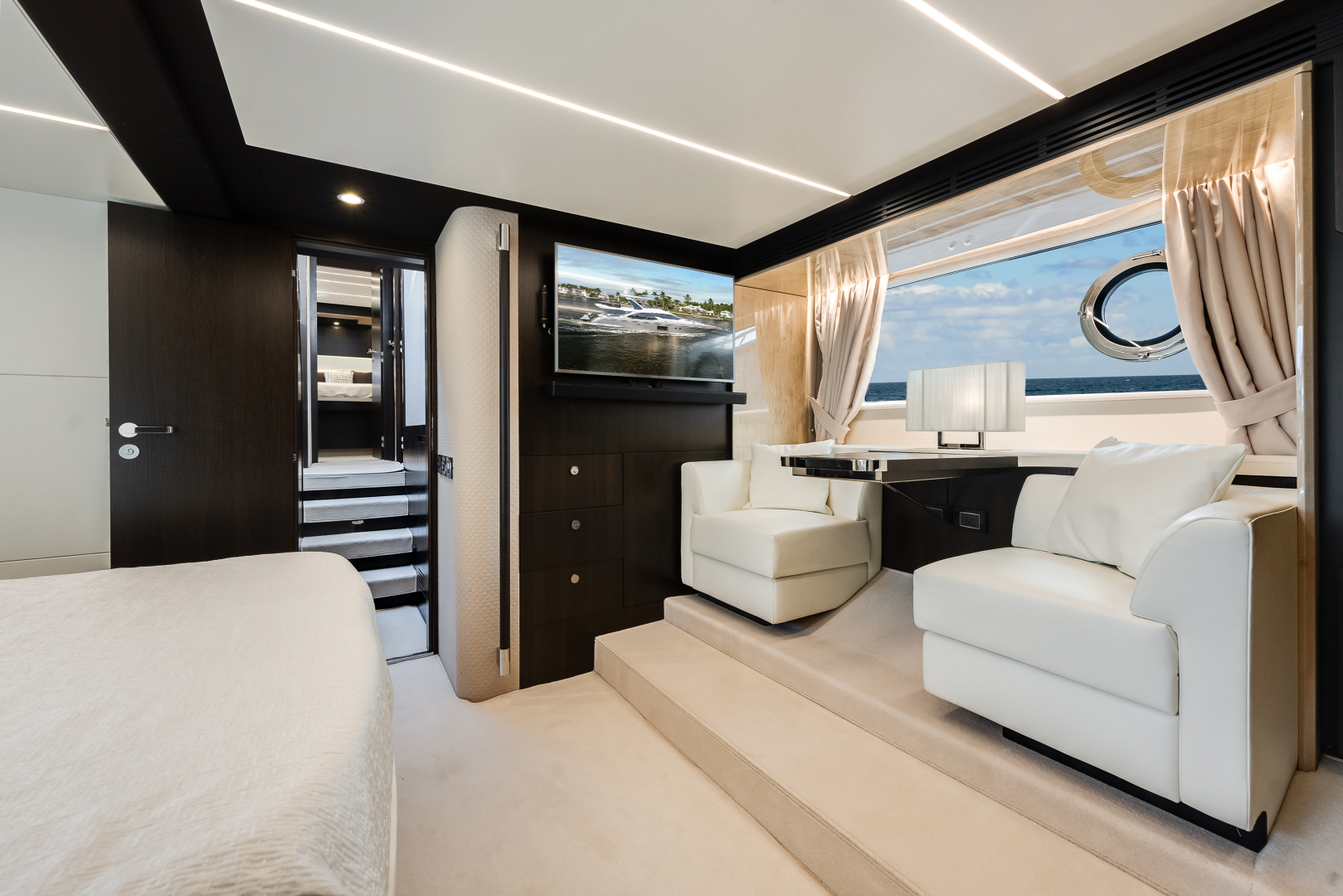 66ft Azimut Yacht For Sale