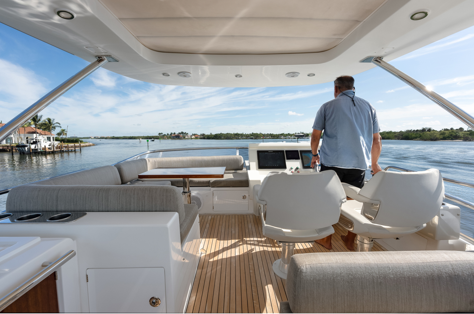 66ft Azimut Yacht For Sale