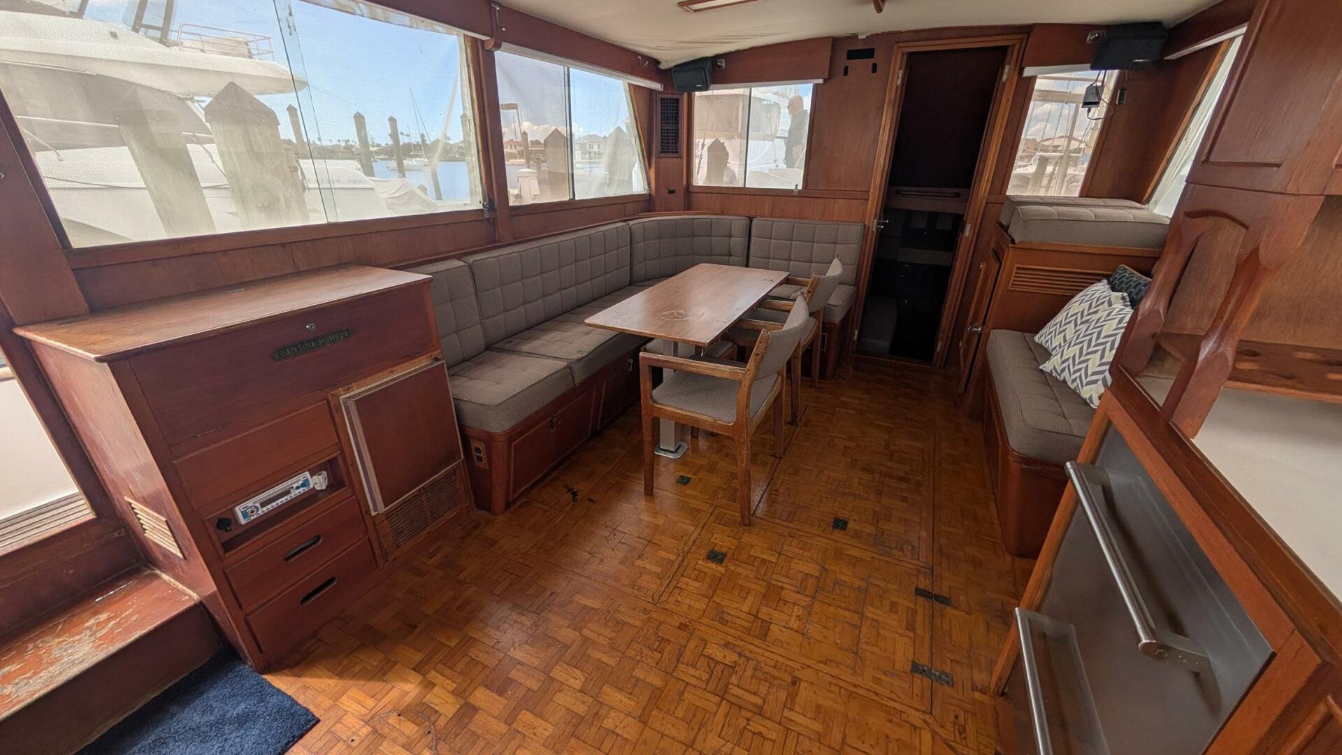 42ft Grand Banks Yacht For Sale