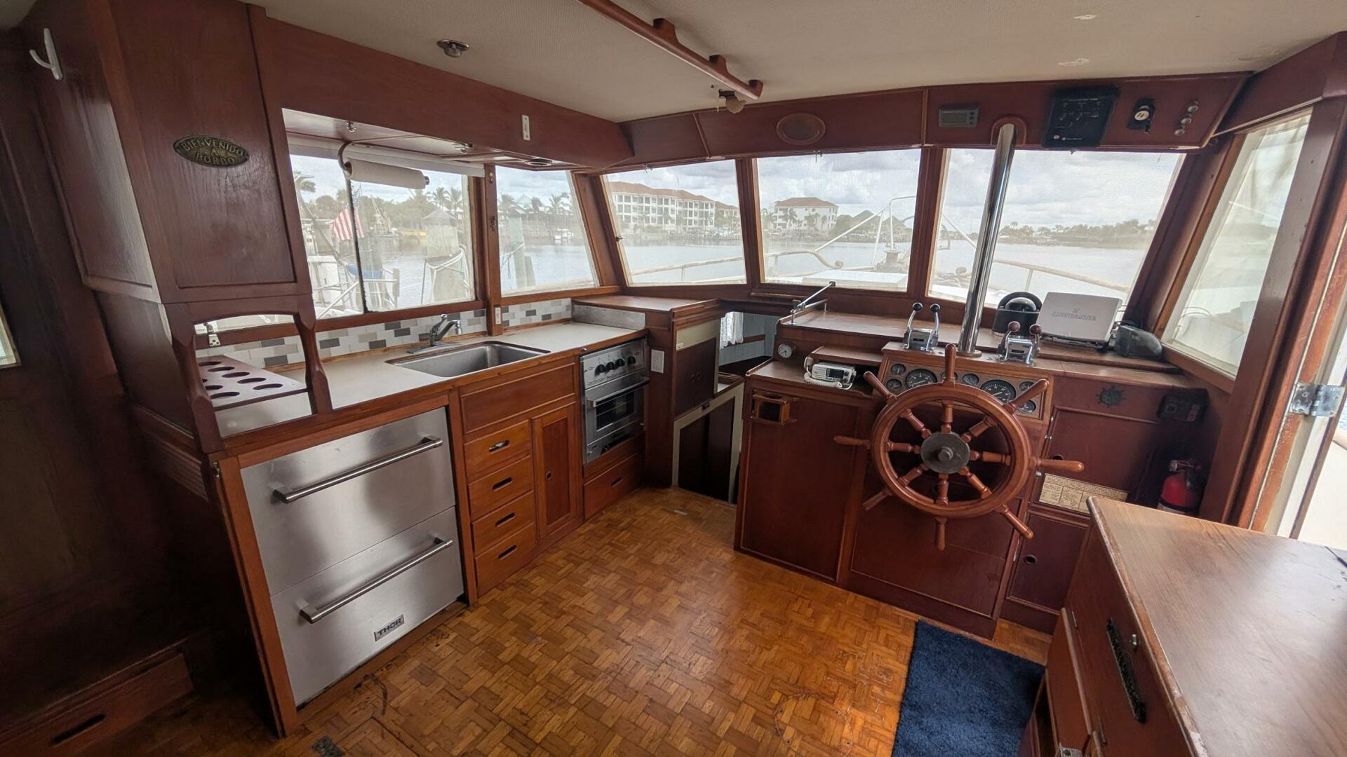 42ft Grand Banks Yacht For Sale