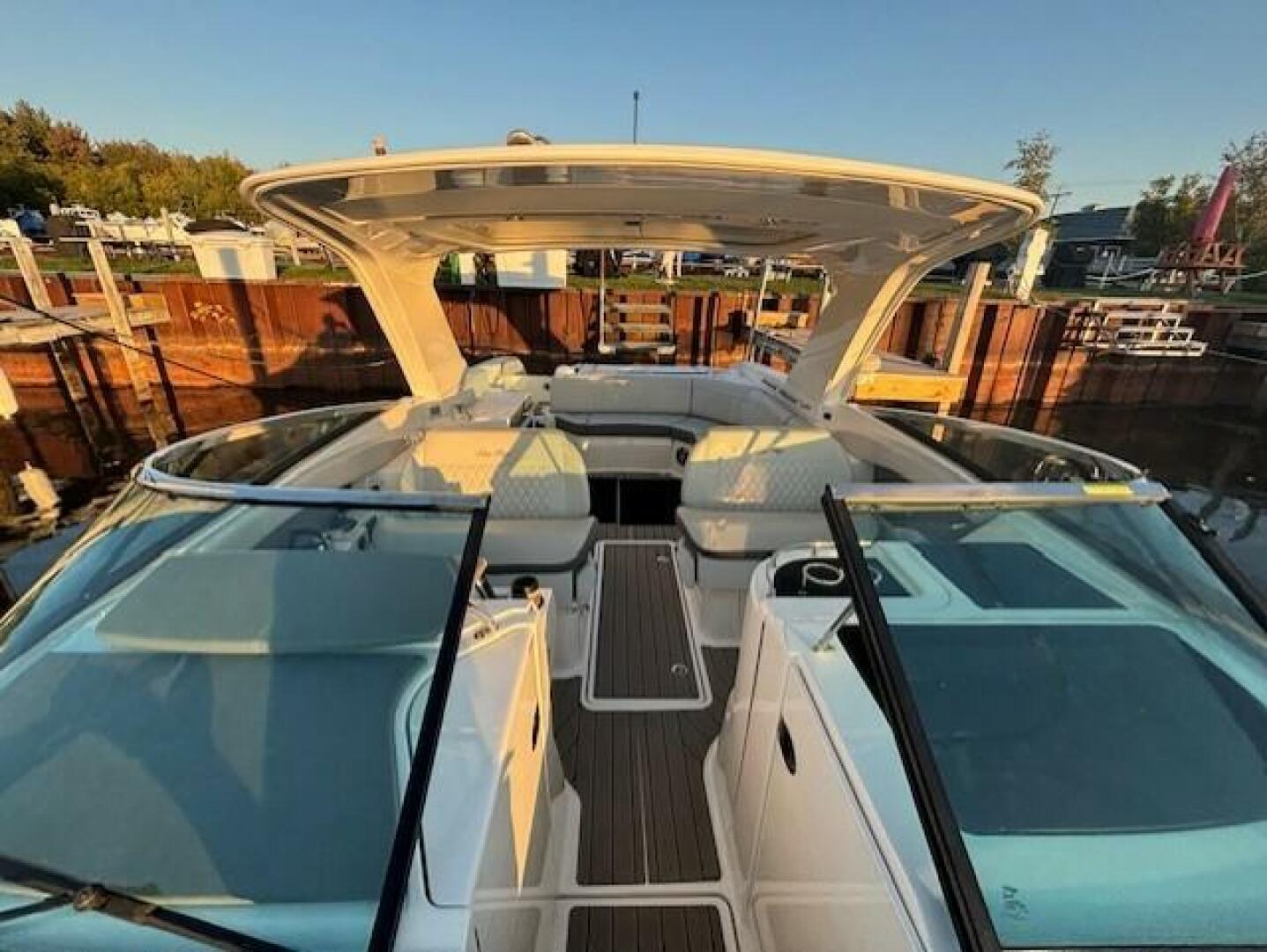 35ft Sea Ray Yacht For Sale