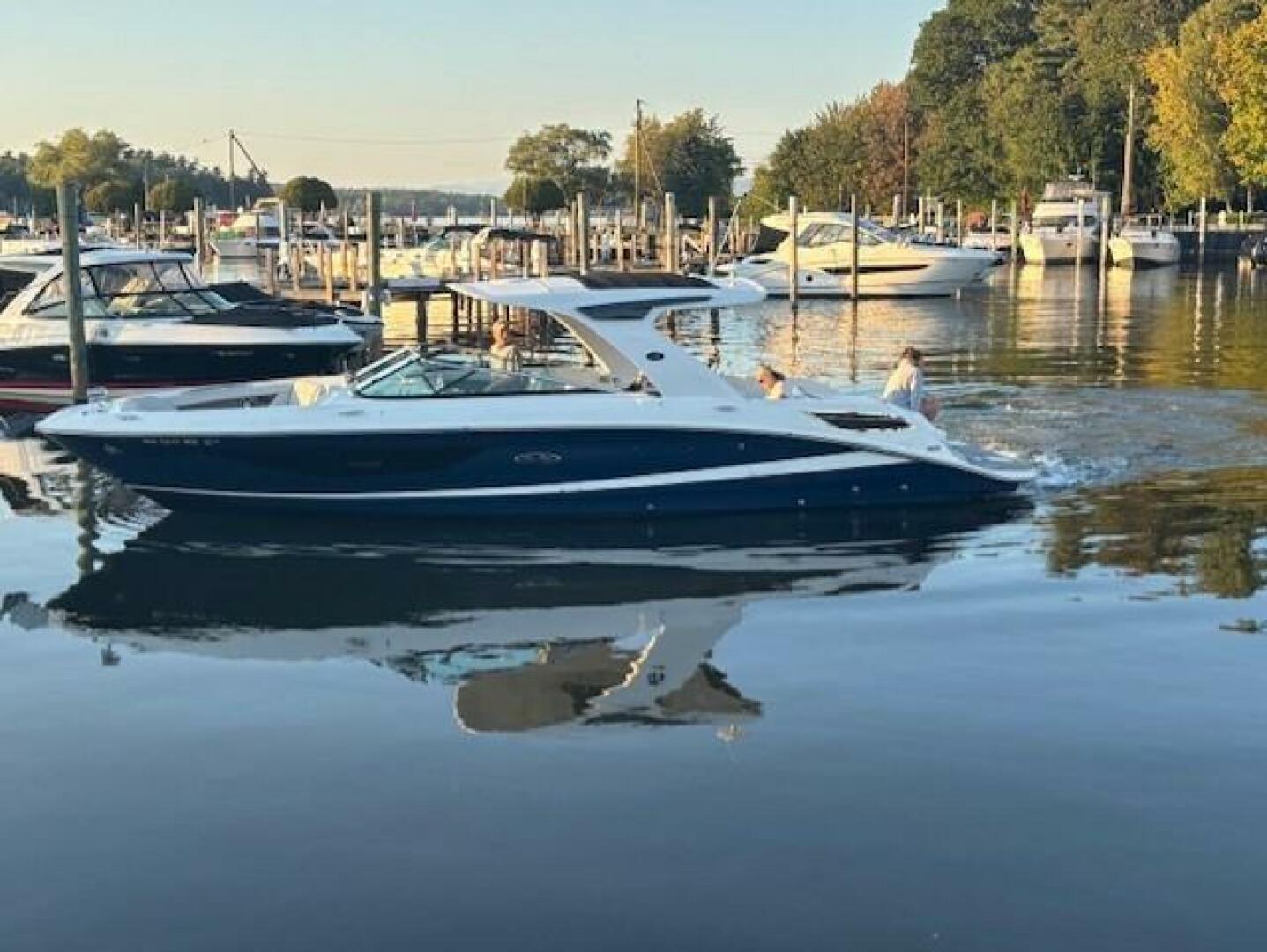35ft Sea Ray Yacht For Sale