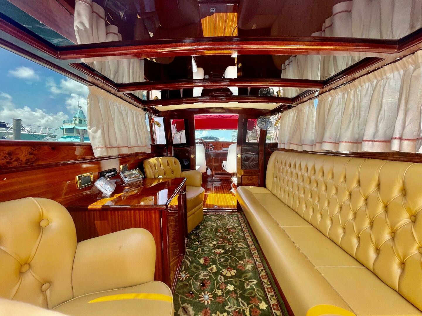 VENICE IN MIAMI 30ft Cantiere Serenella Yacht For Sale