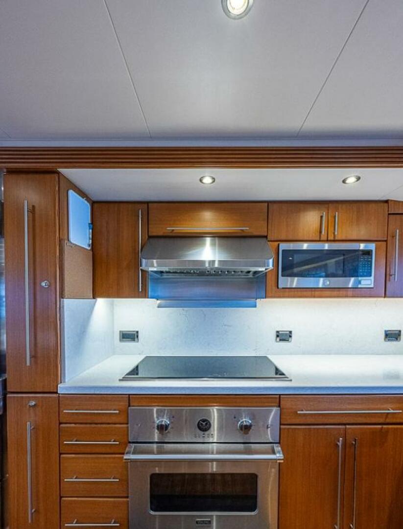 SUPERSTAR 112ft Westport Yacht For Sale