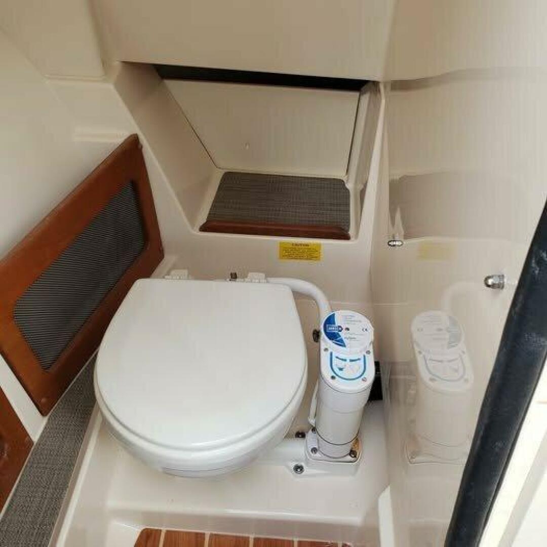 23ft Grady White Yacht For Sale