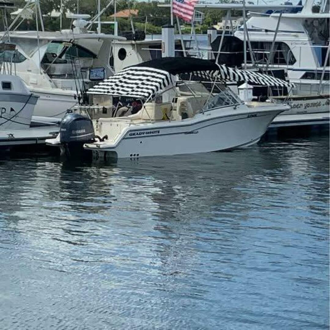 23ft Grady White Yacht For Sale