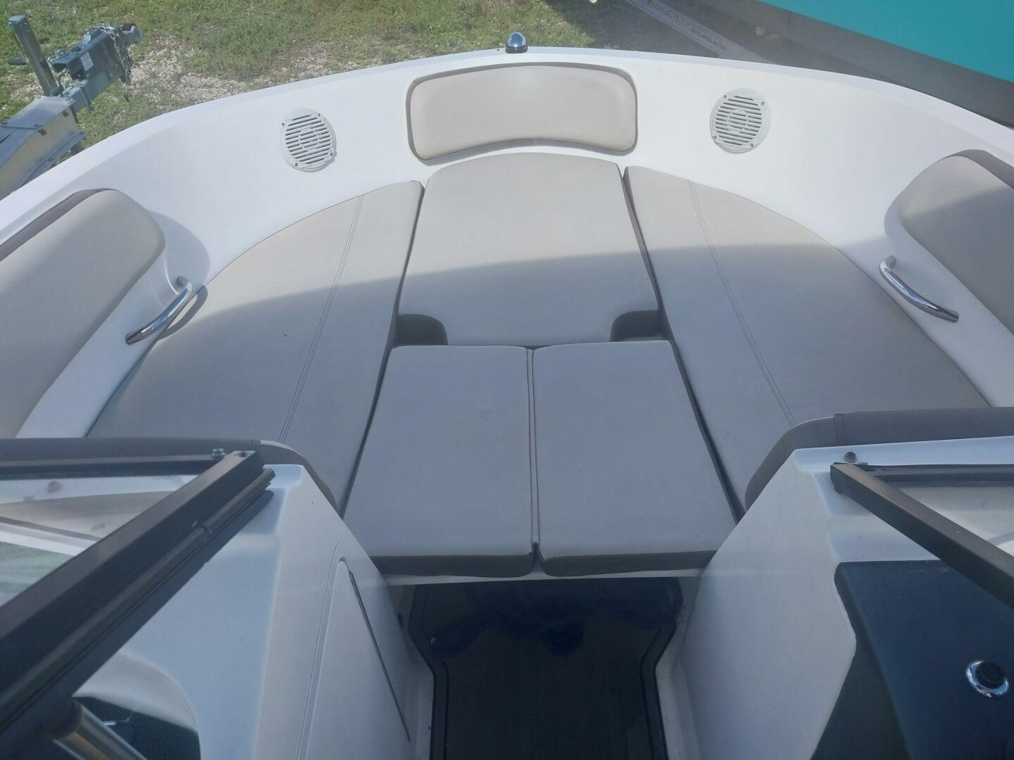 20ft Bayliner Yacht For Sale