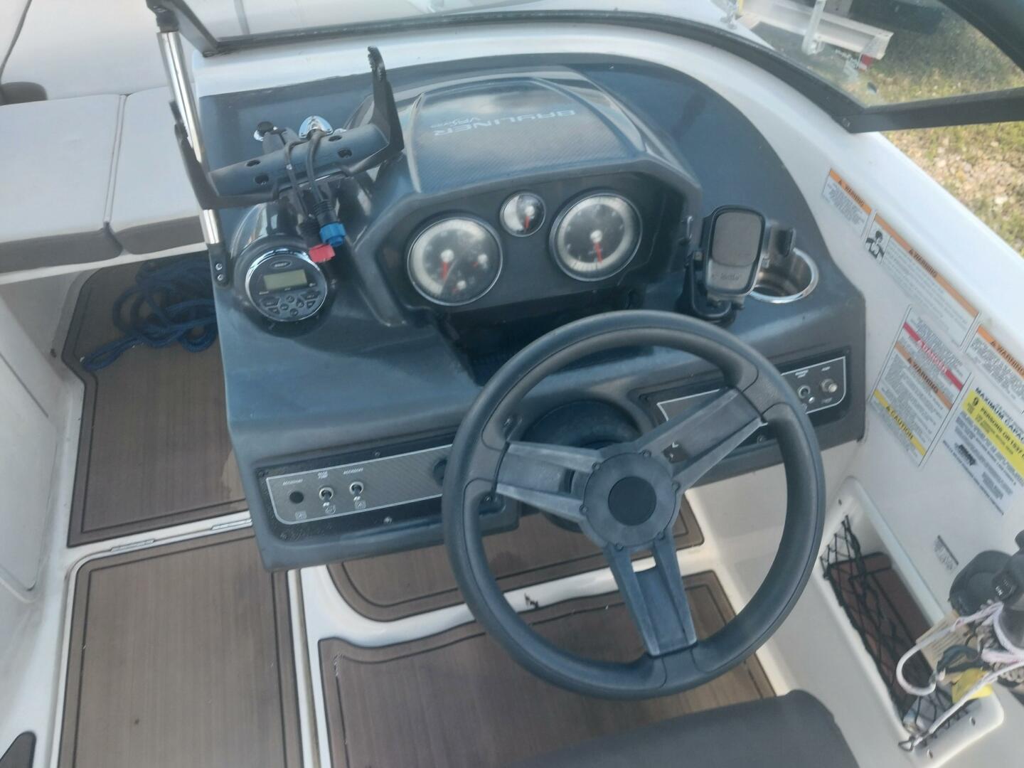20ft Bayliner Yacht For Sale