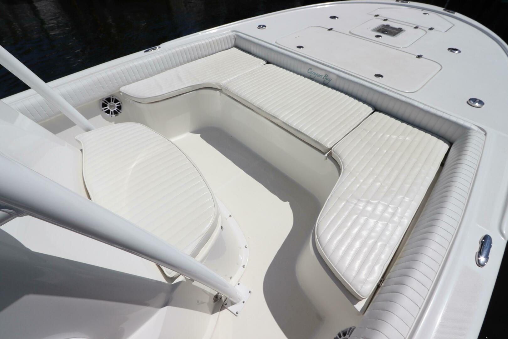 24ft Canyon Bay Yacht For Sale