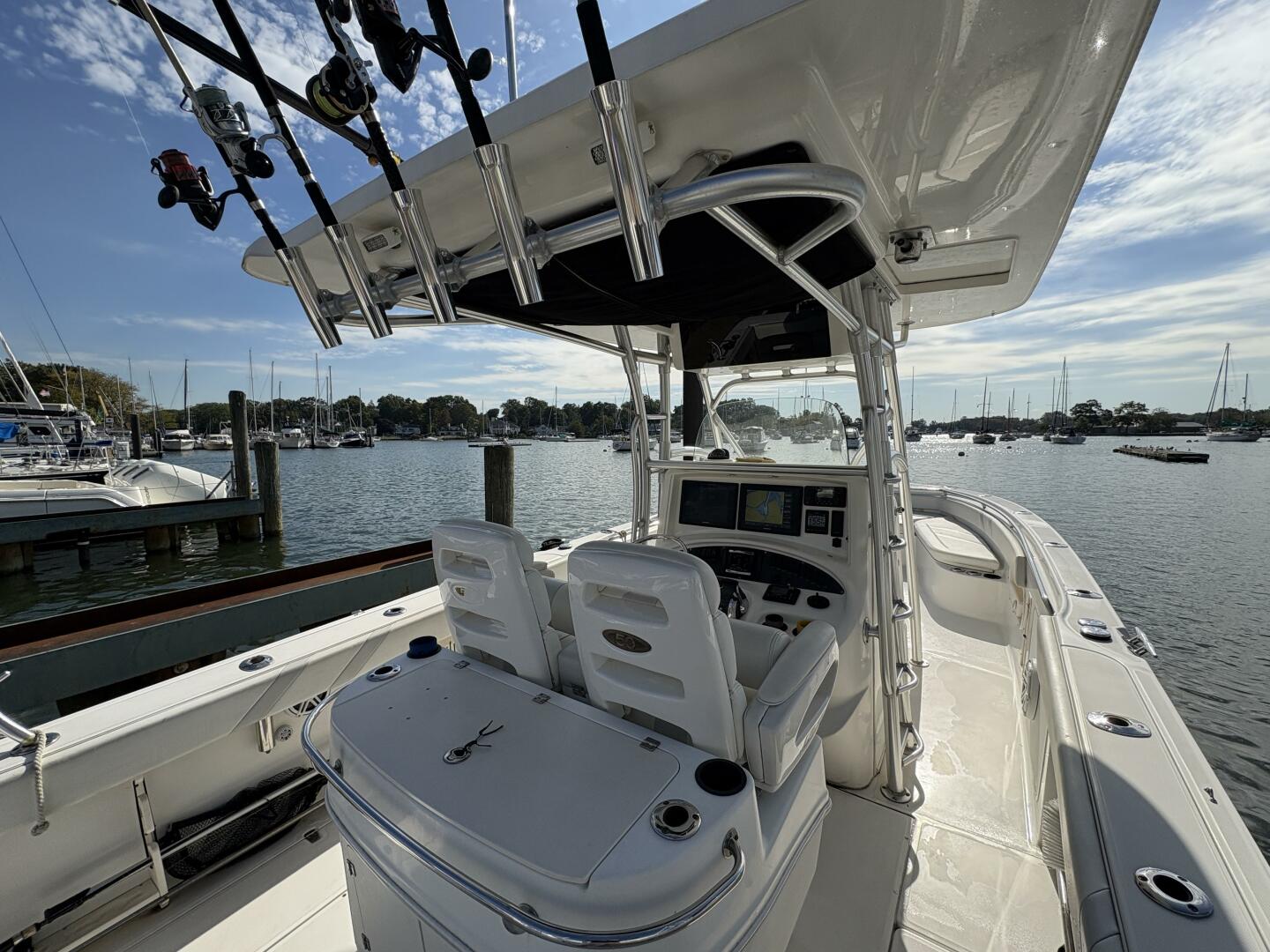 32ft Boston Whaler Yacht For Sale