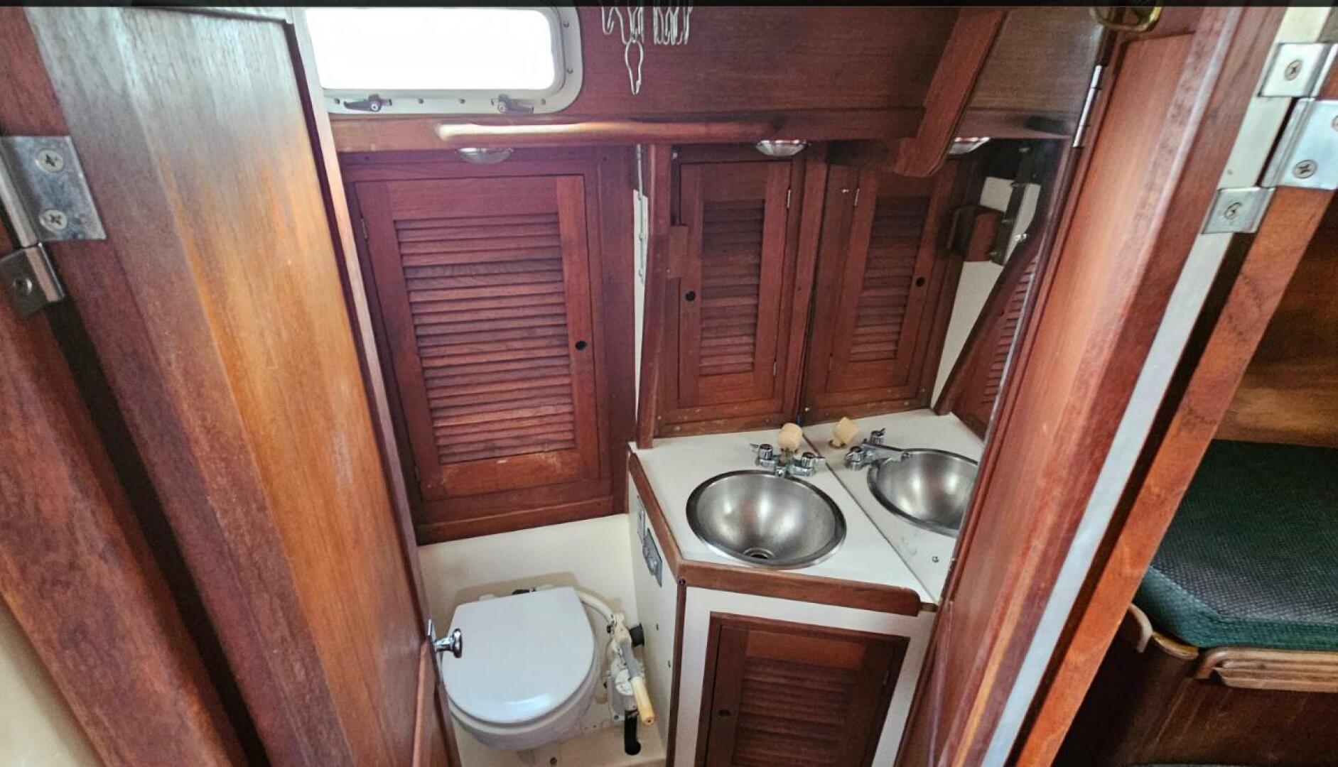 Cloudburst 37ft Tartan Yacht For Sale Cloudburst 37ft Tartan Yacht For Sale