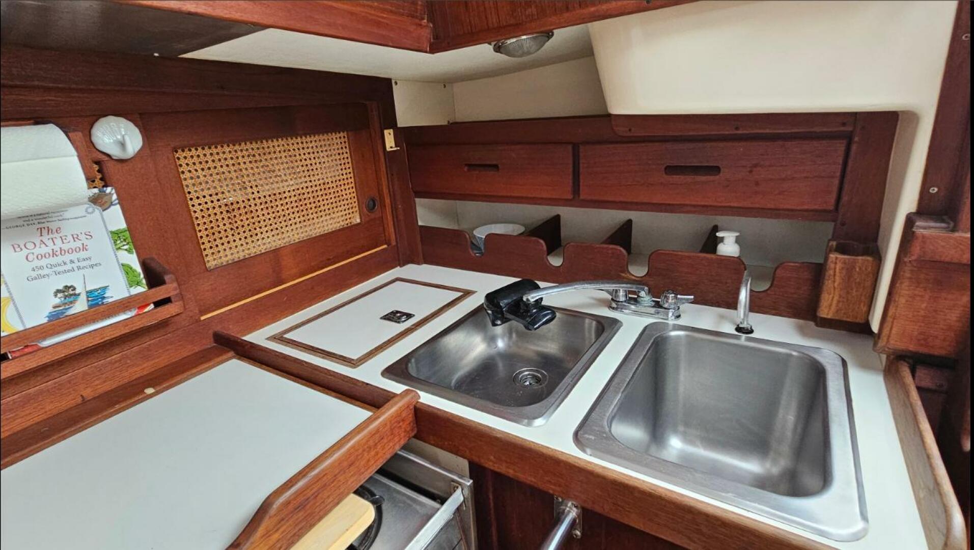 Cloudburst 37ft Tartan Yacht For Sale Cloudburst 37ft Tartan Yacht For Sale