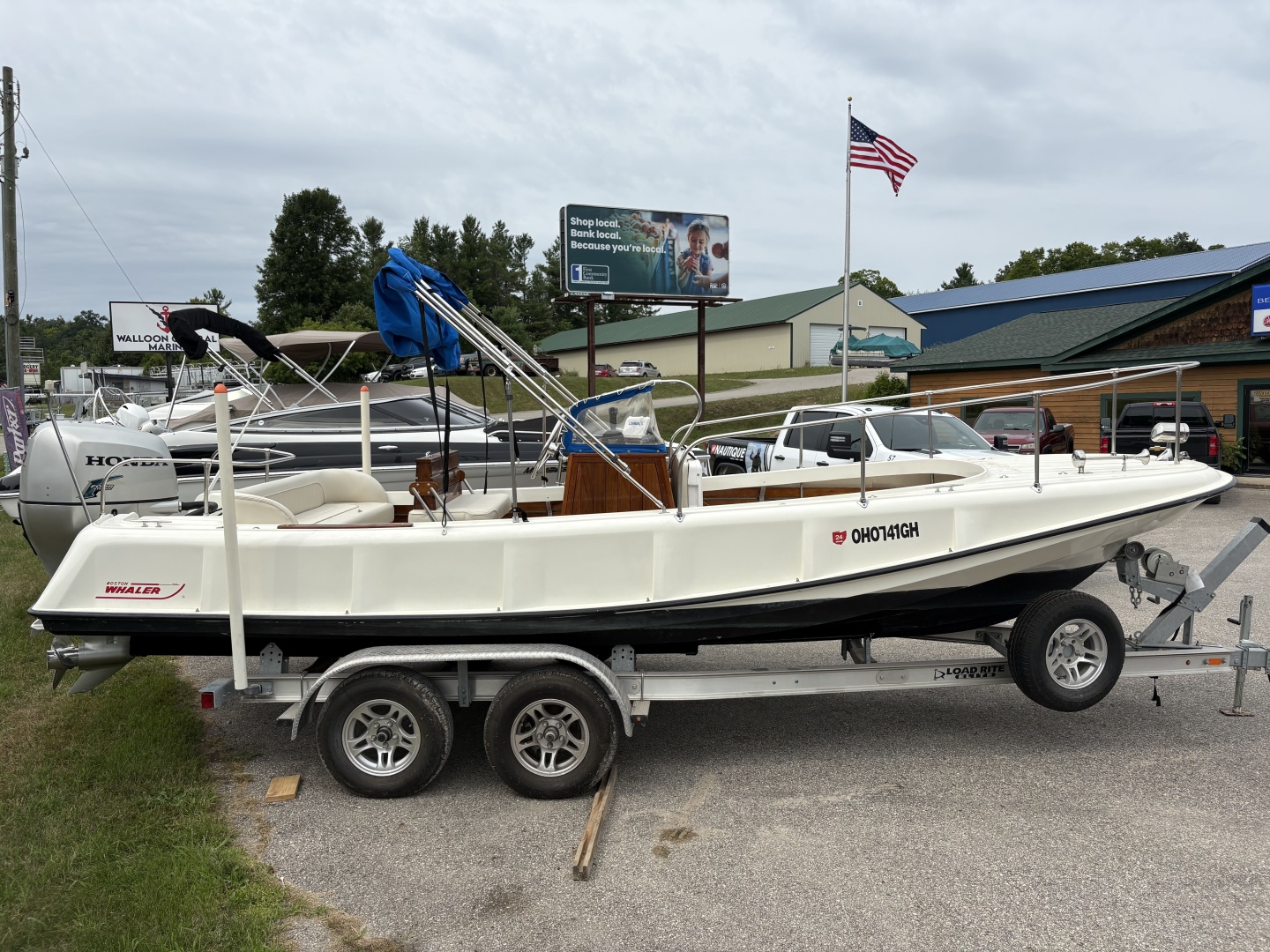 21ft Boston Whaler Yacht For Sale