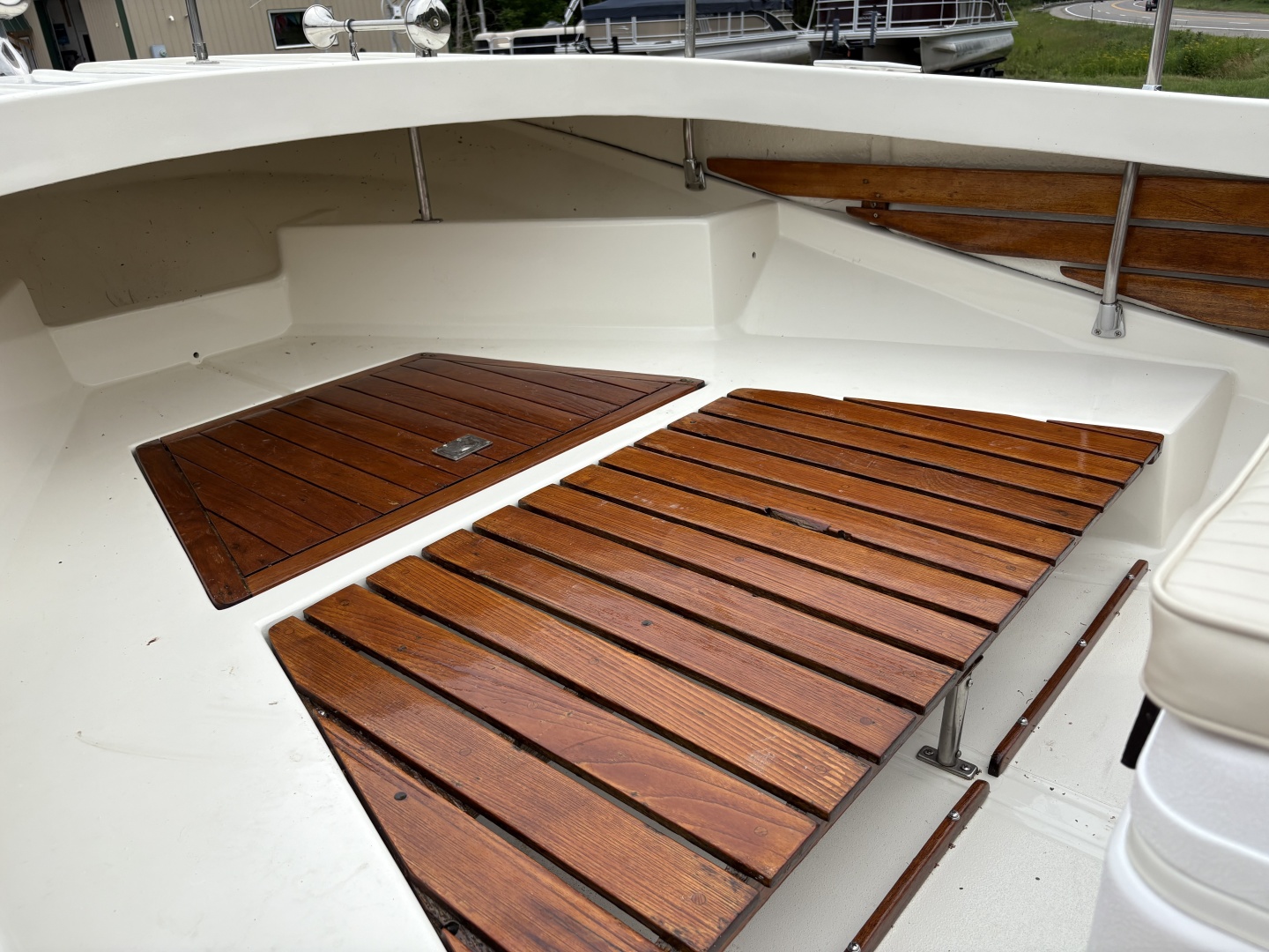 21ft Boston Whaler Yacht For Sale