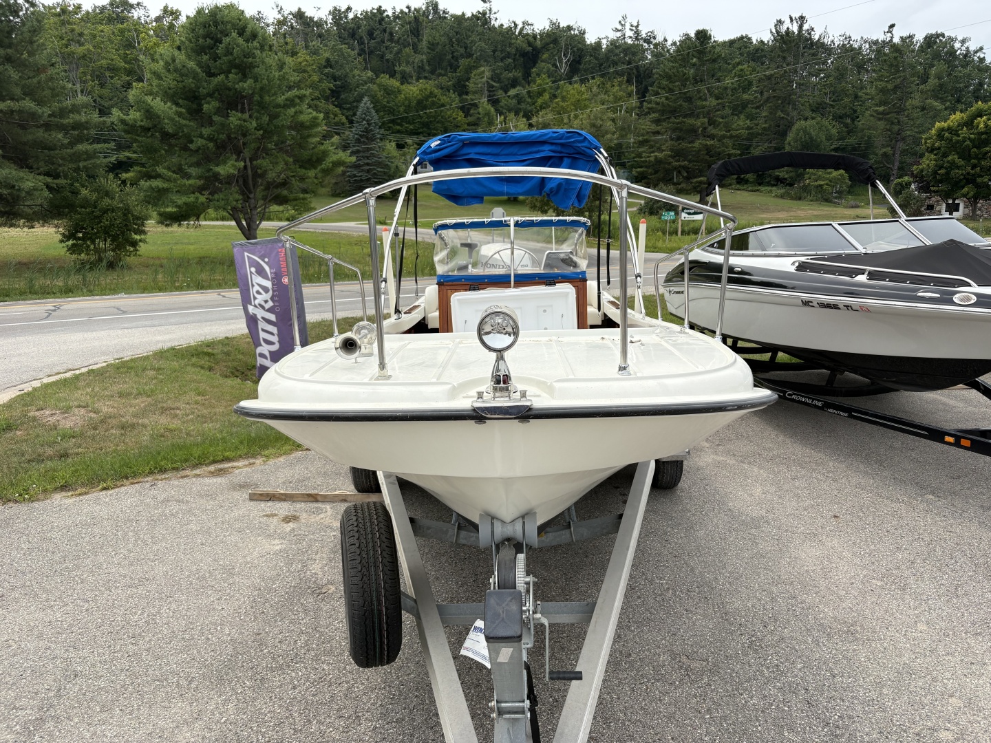 21ft Boston Whaler Yacht For Sale