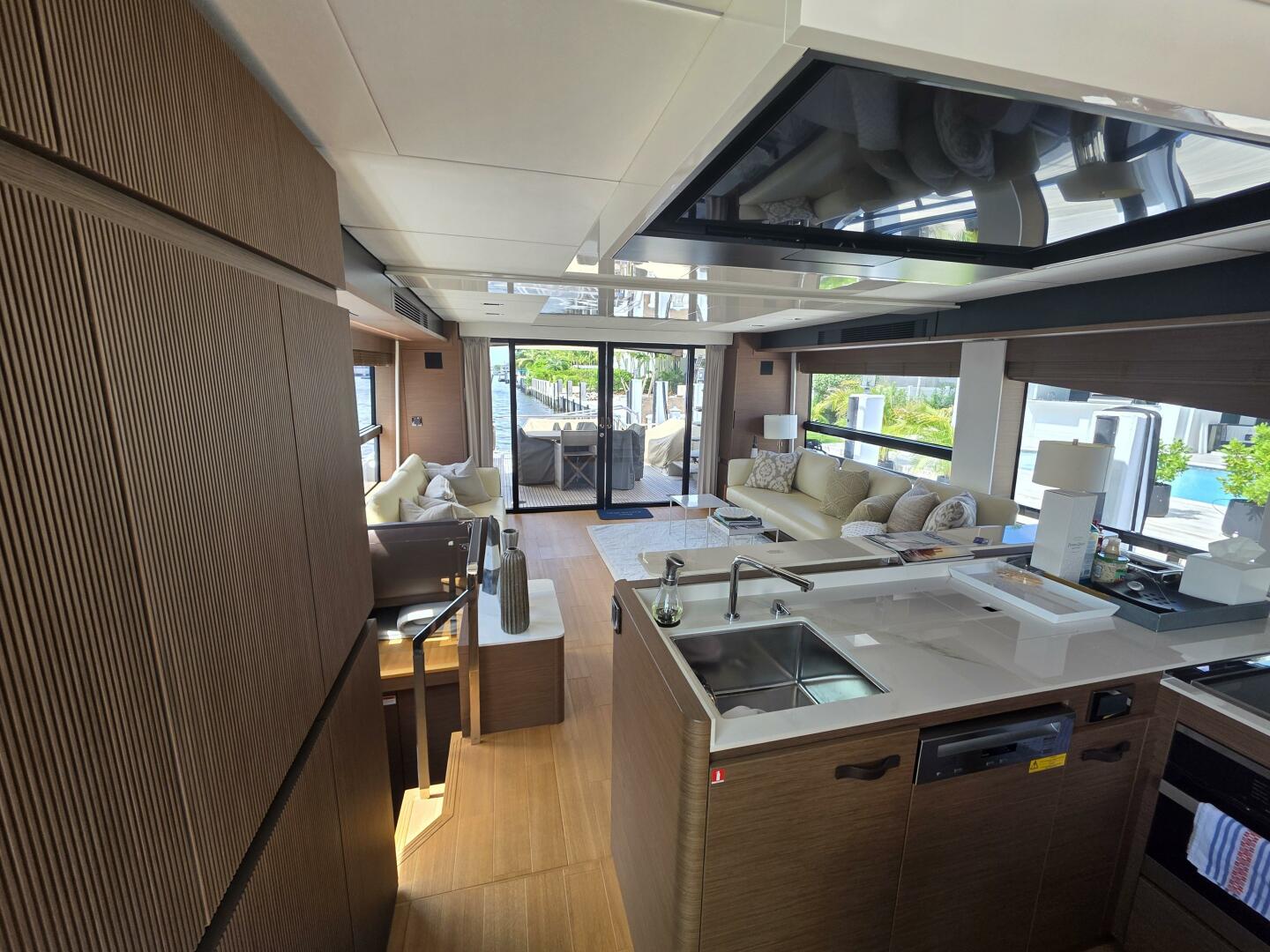71ft Prestige Yacht For Sale