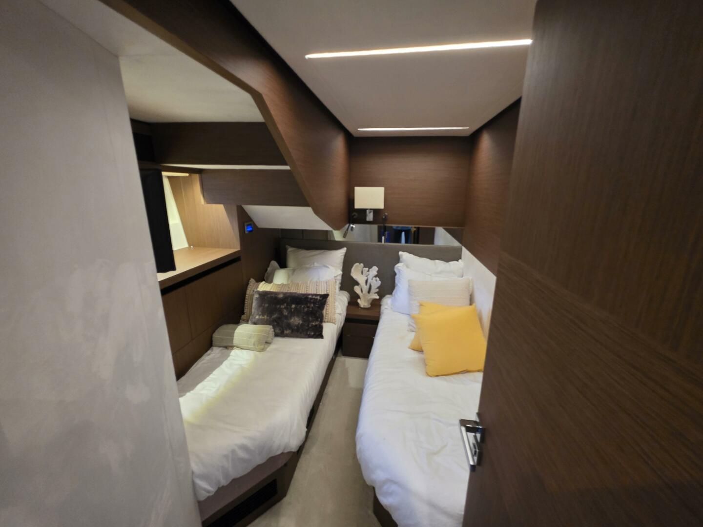 71ft Prestige Yacht For Sale