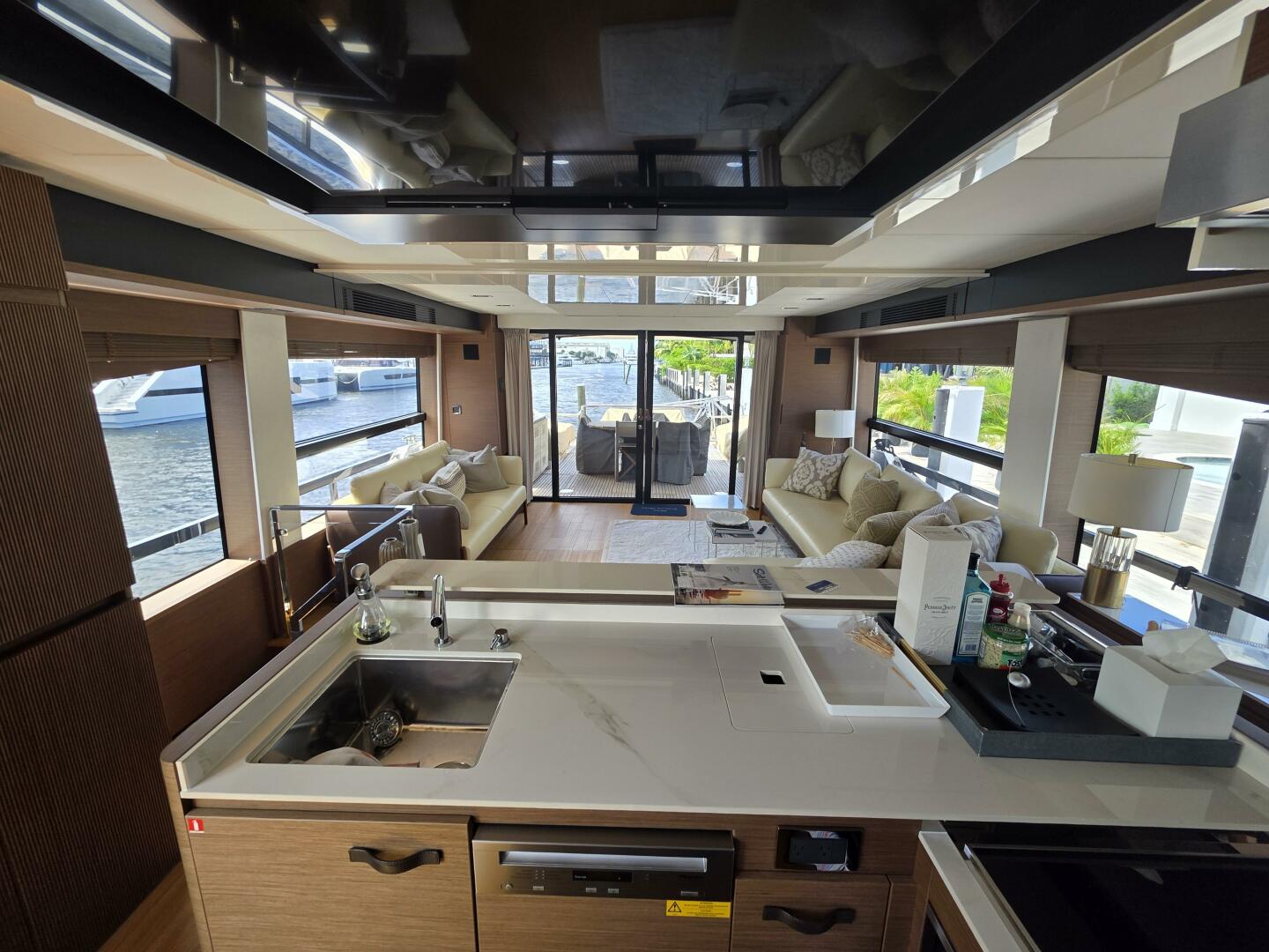 71ft Prestige Yacht For Sale