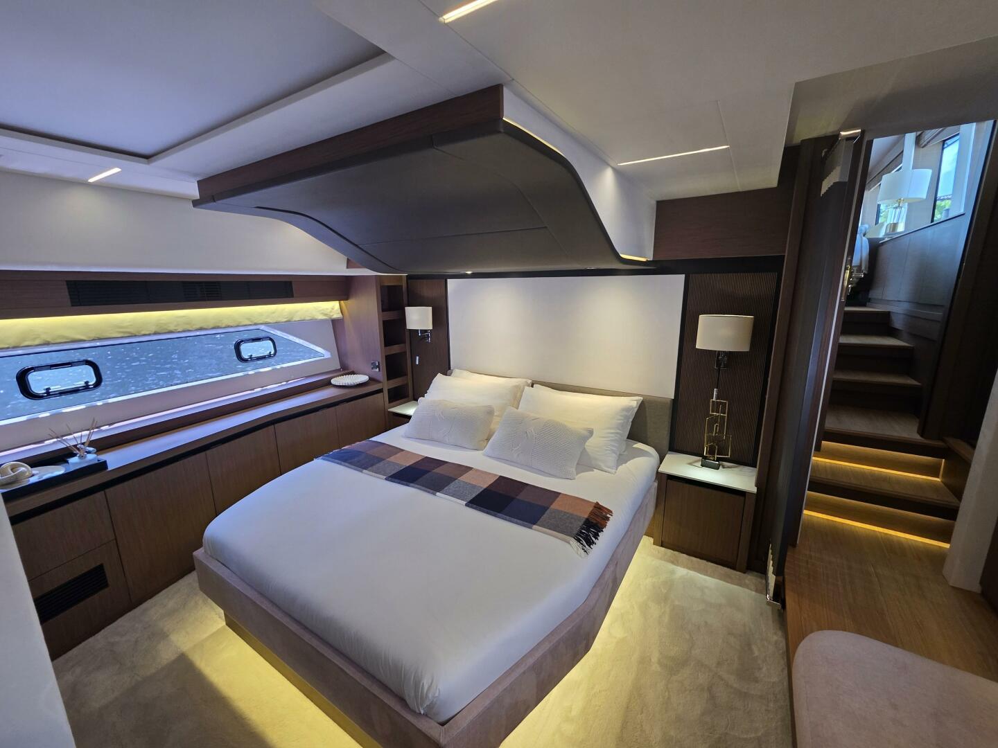 71ft Prestige Yacht For Sale