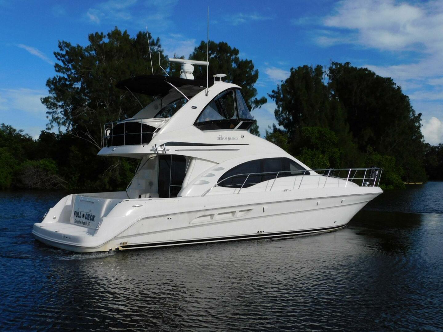 Full Deck 44ft Sea Ray Yacht For Sale