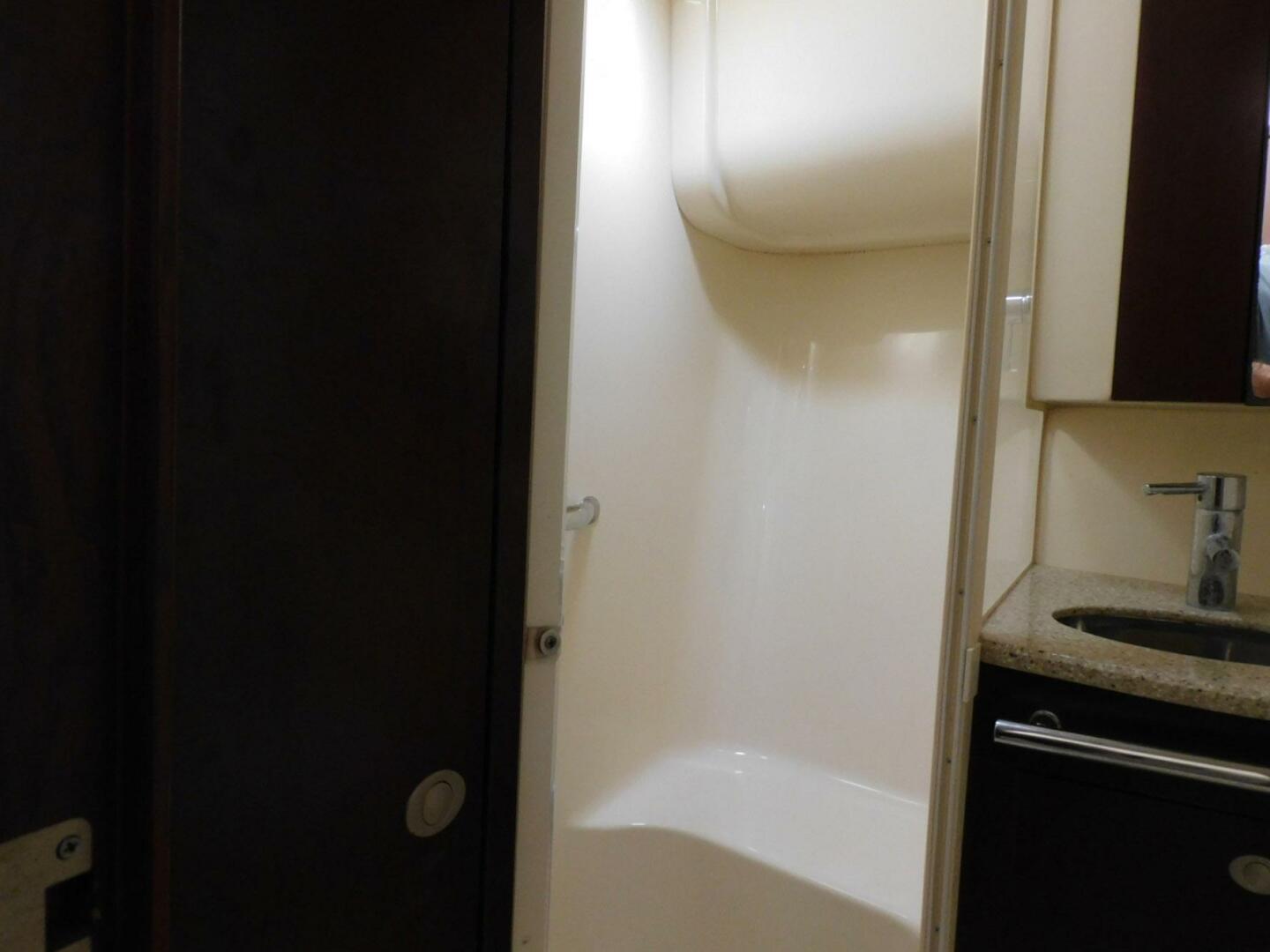 Full Deck 44ft Sea Ray Yacht For Sale