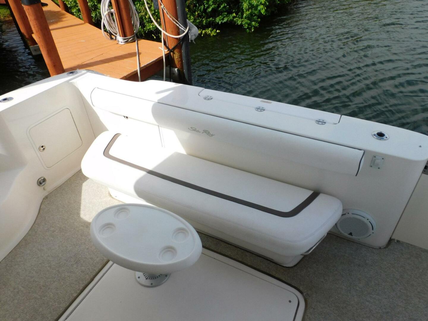Full Deck 44ft Sea Ray Yacht For Sale