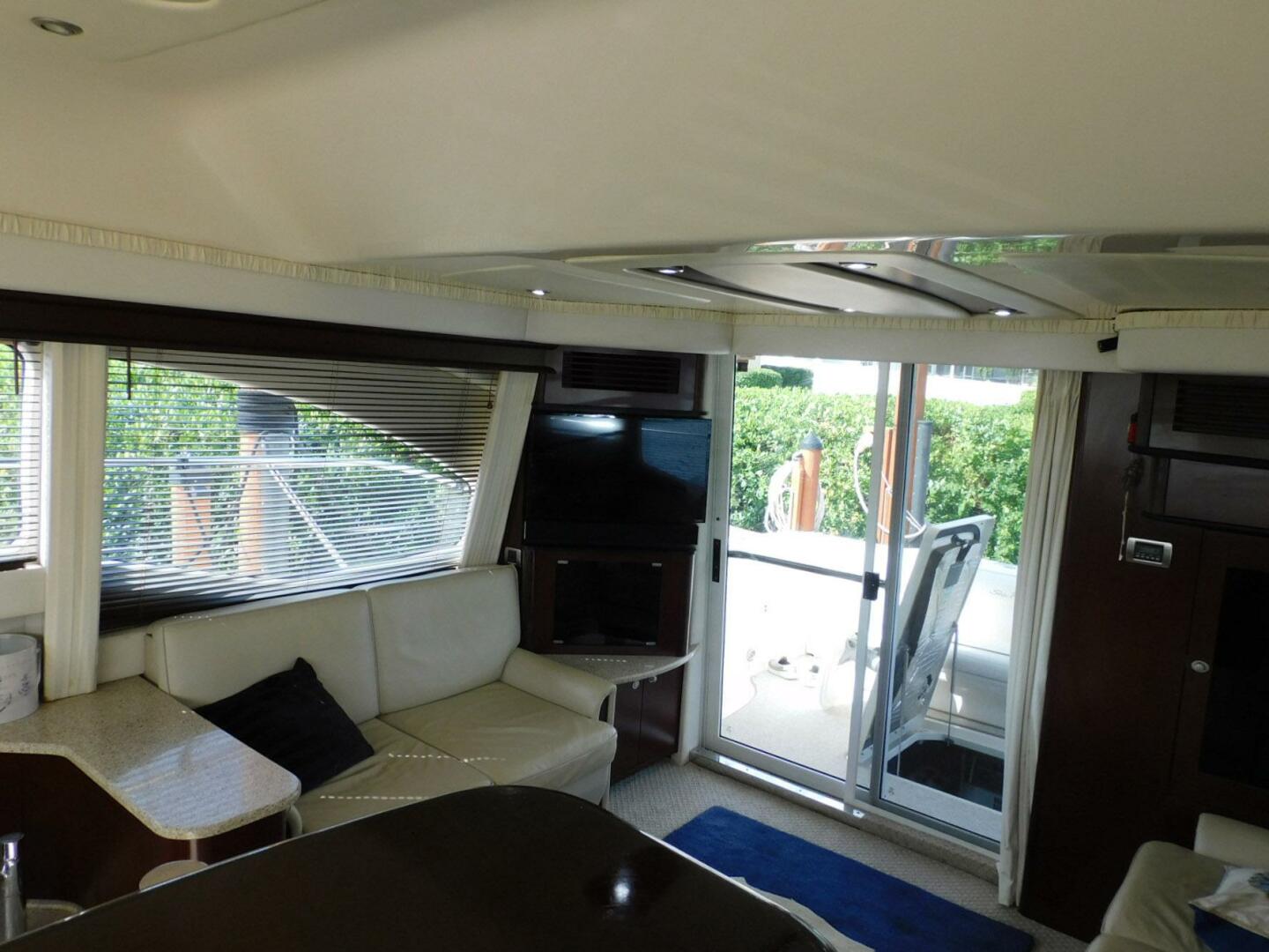 Full Deck 44ft Sea Ray Yacht For Sale