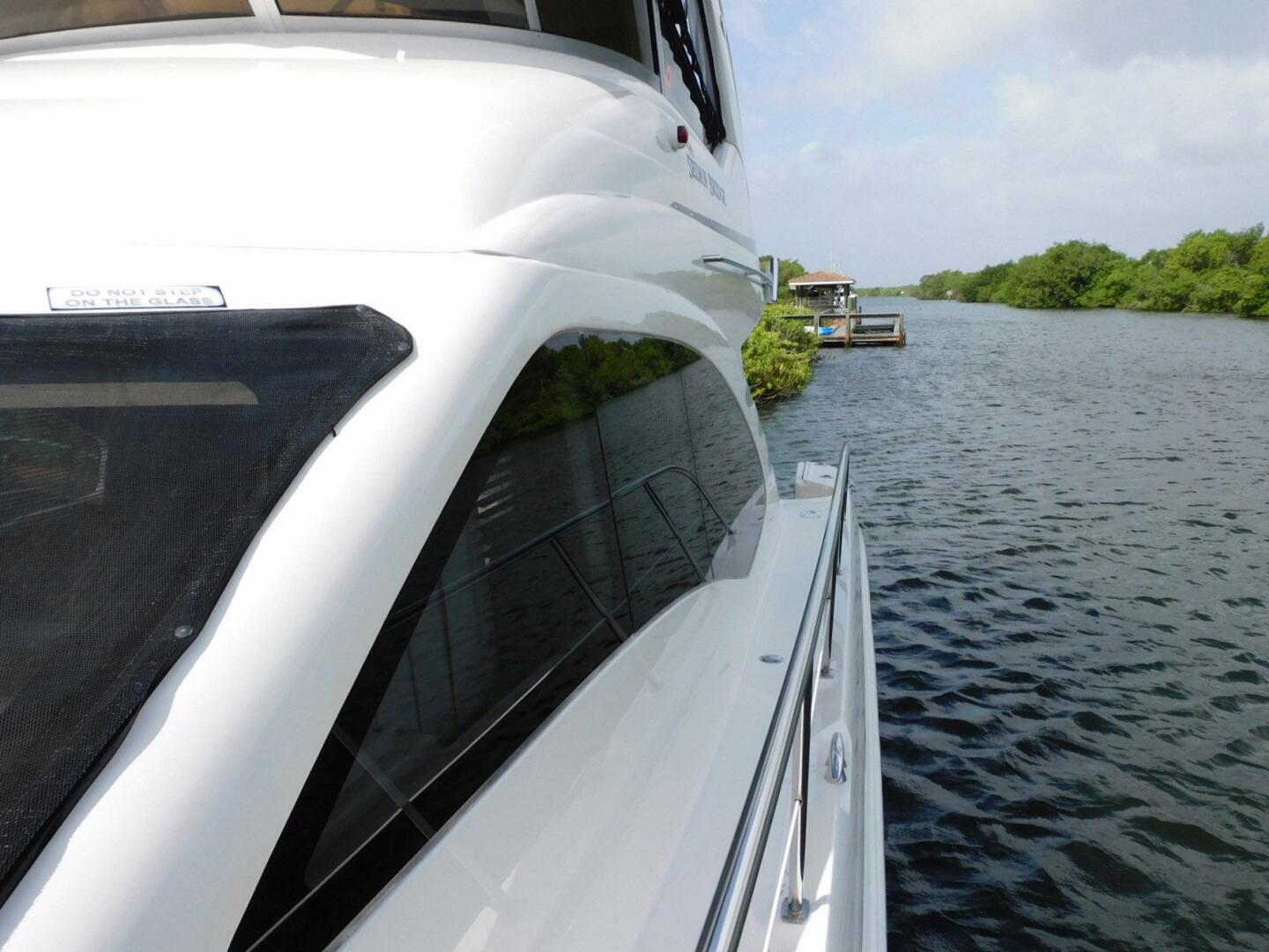 Full Deck 44ft Sea Ray Yacht For Sale