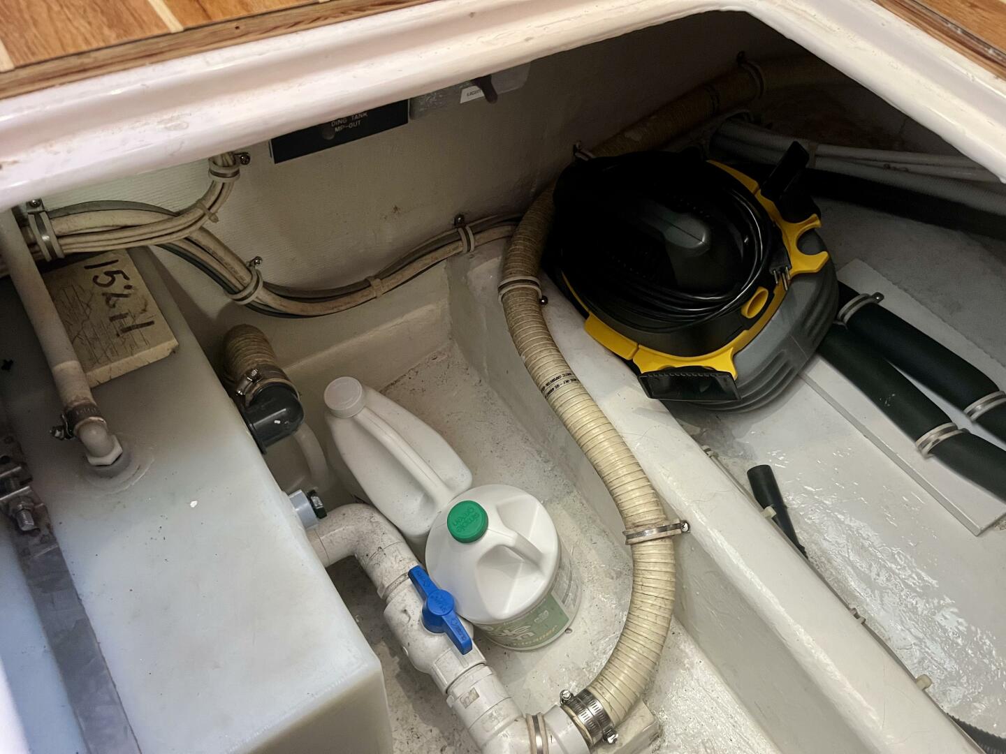 Fun Bunch 39ft Bertram Yacht For Sale