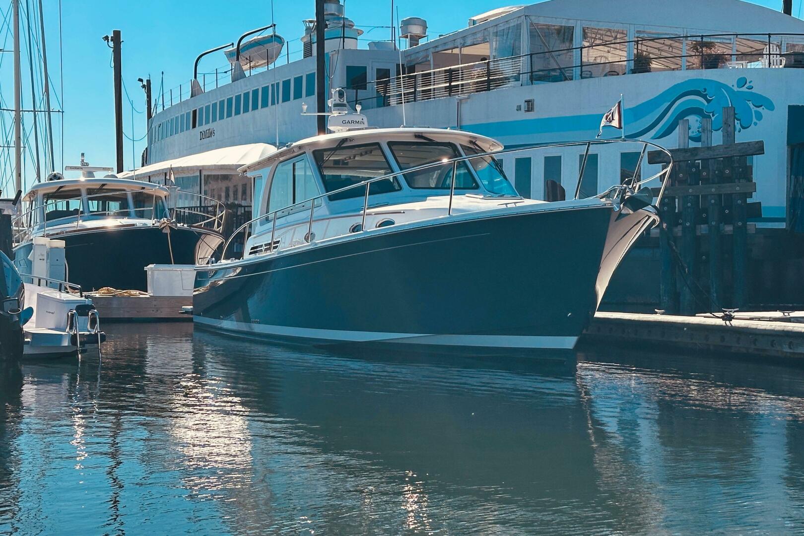 JOMO Back Cove Yacht for Sale
