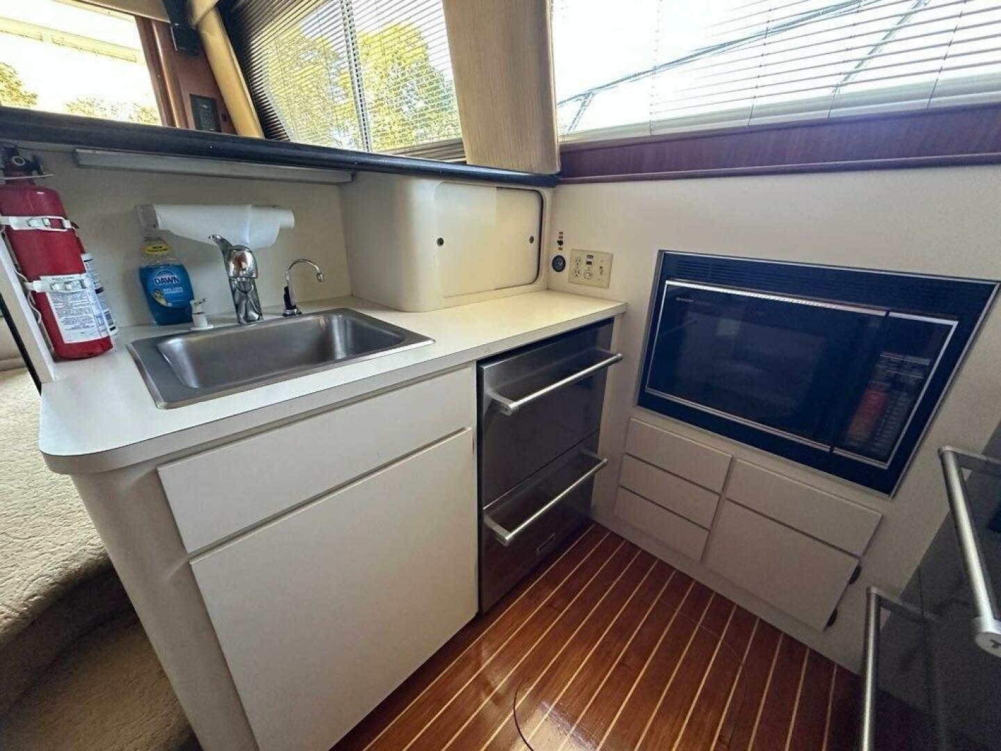 Summer Shack 48ft Hatteras Yacht For Sale