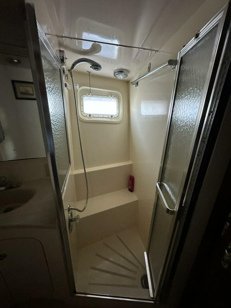 Summer Shack 48ft Hatteras Yacht For Sale