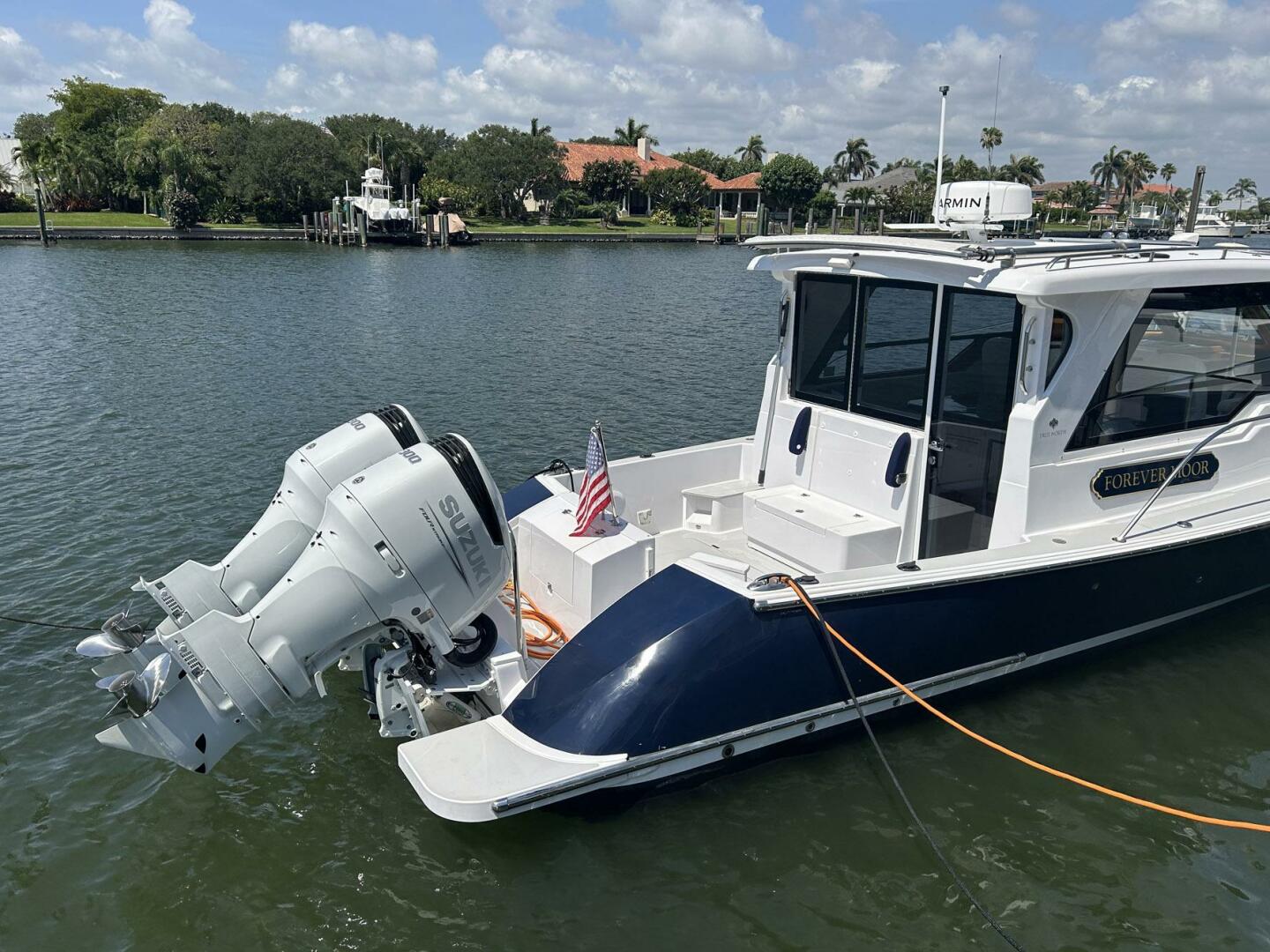 Forever Moor 34ft True North Yacht For Sale