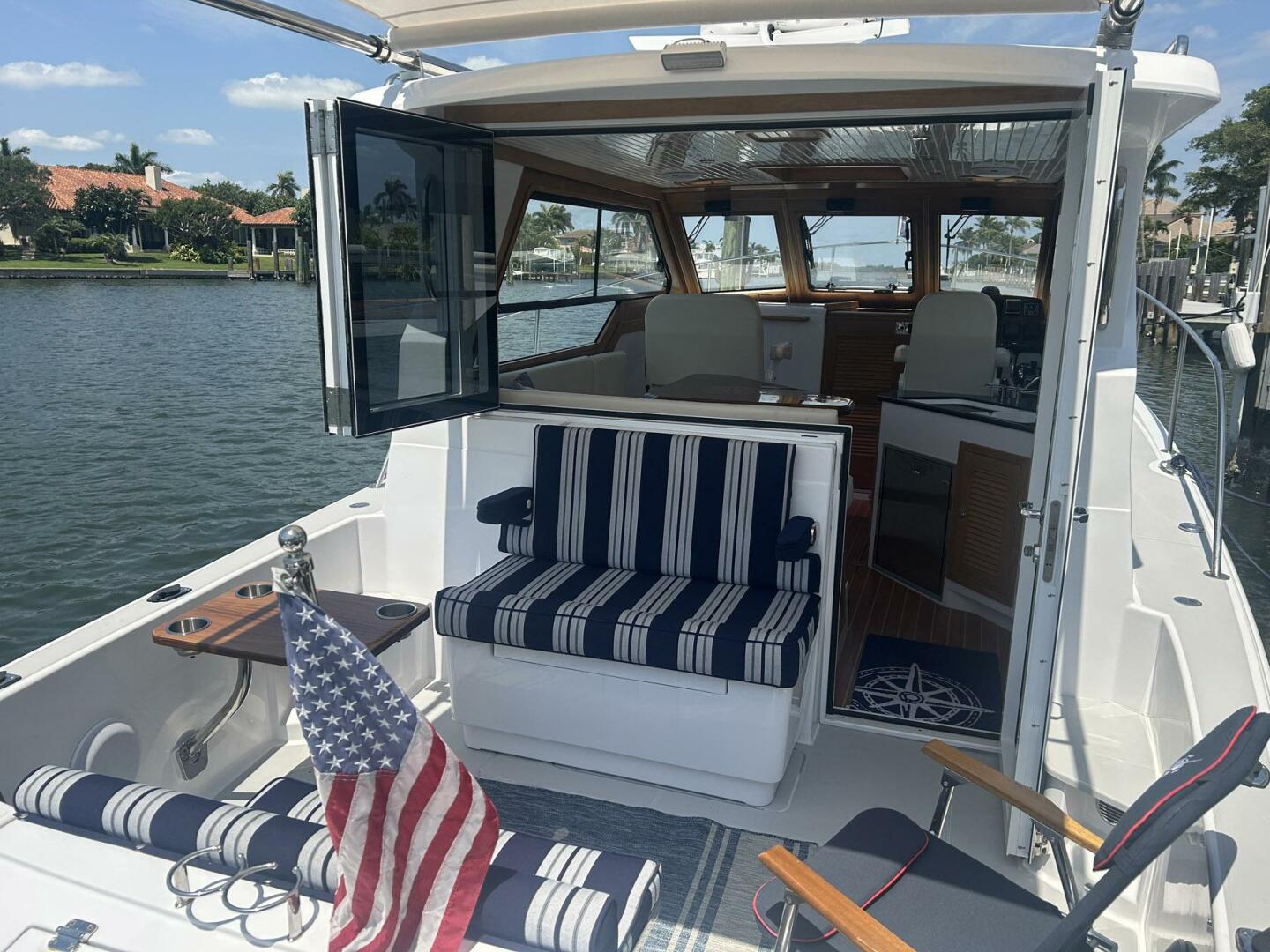 Forever Moor 34ft True North Yacht For Sale