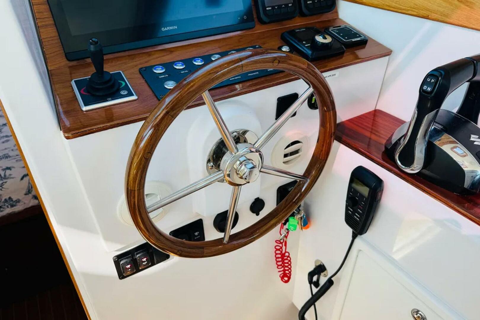 Forever Moor 34ft True North Yacht For Sale