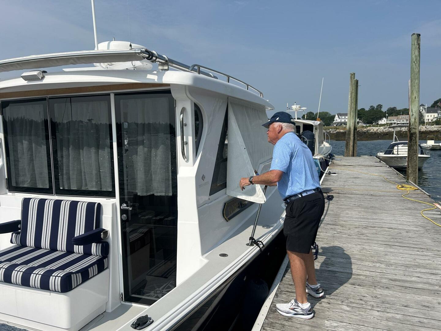 Forever Moor 34ft True North Yacht For Sale