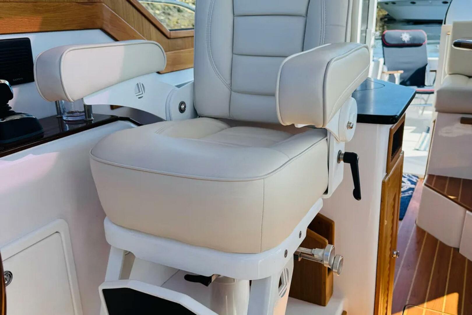 Forever Moor 34ft True North Yacht For Sale