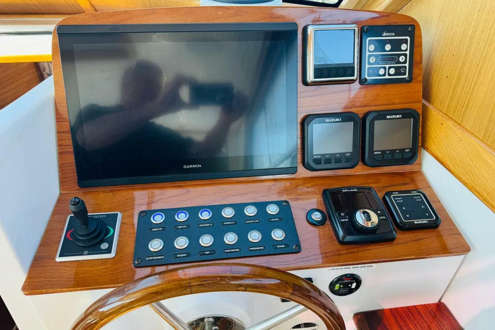 Forever Moor 34ft True North Yacht For Sale