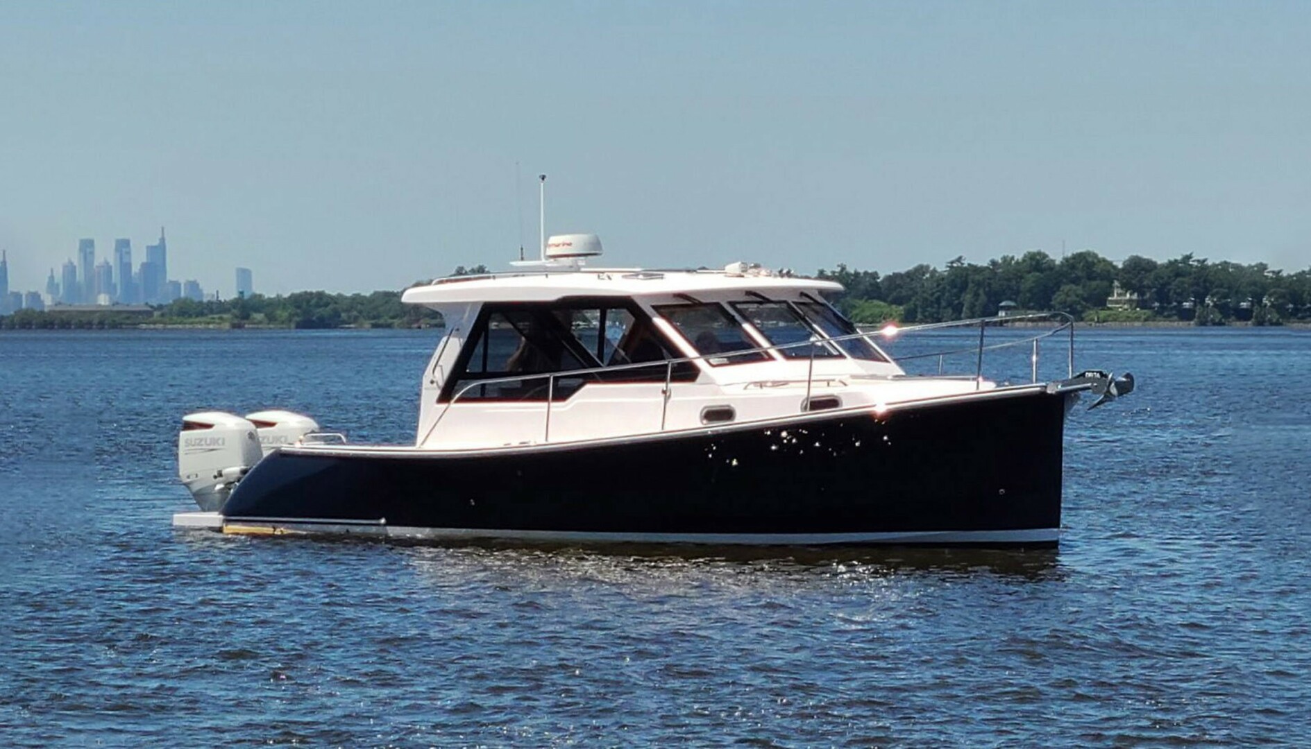 Forever Moor 34ft True North Yacht For Sale