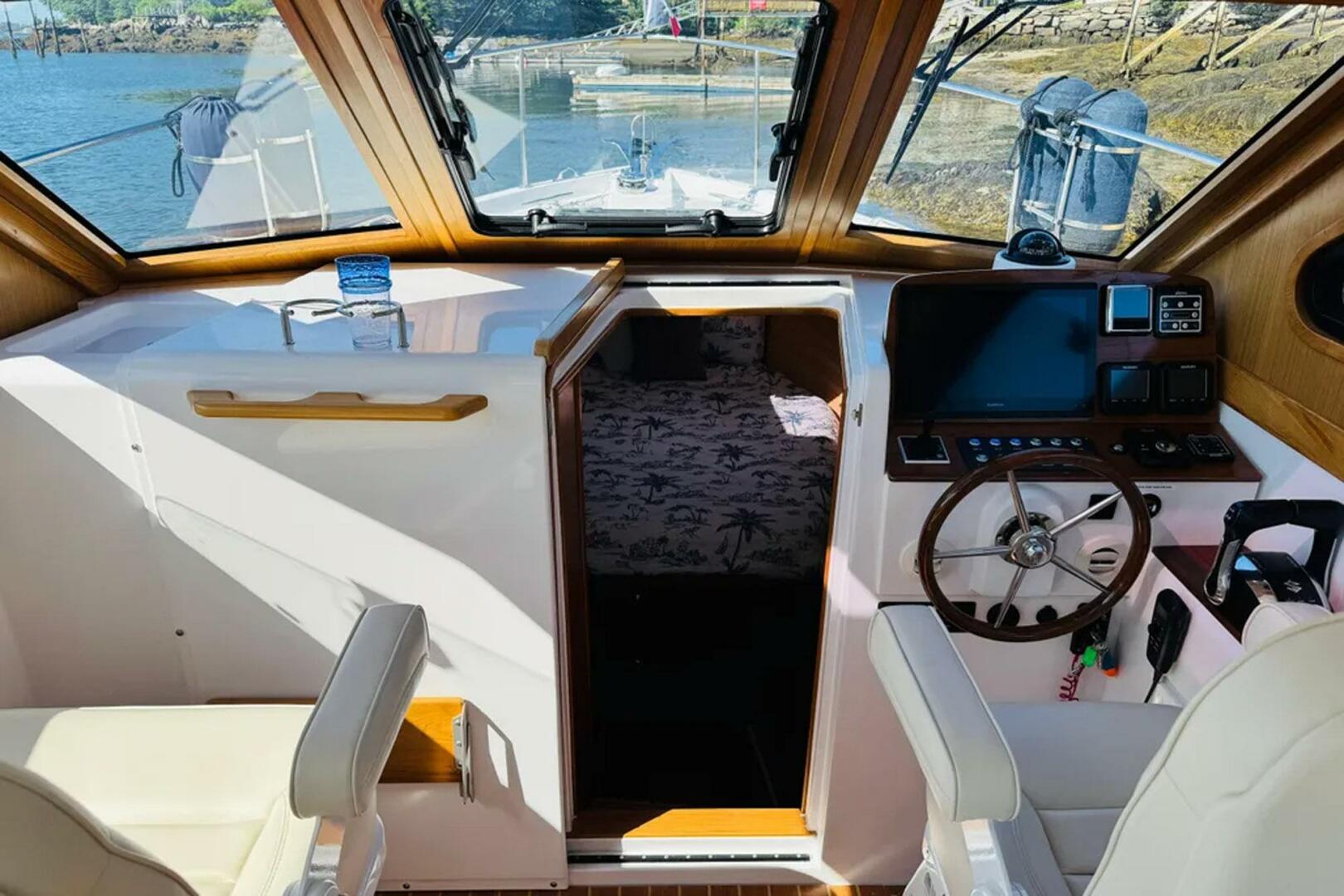 Forever Moor 34ft True North Yacht For Sale