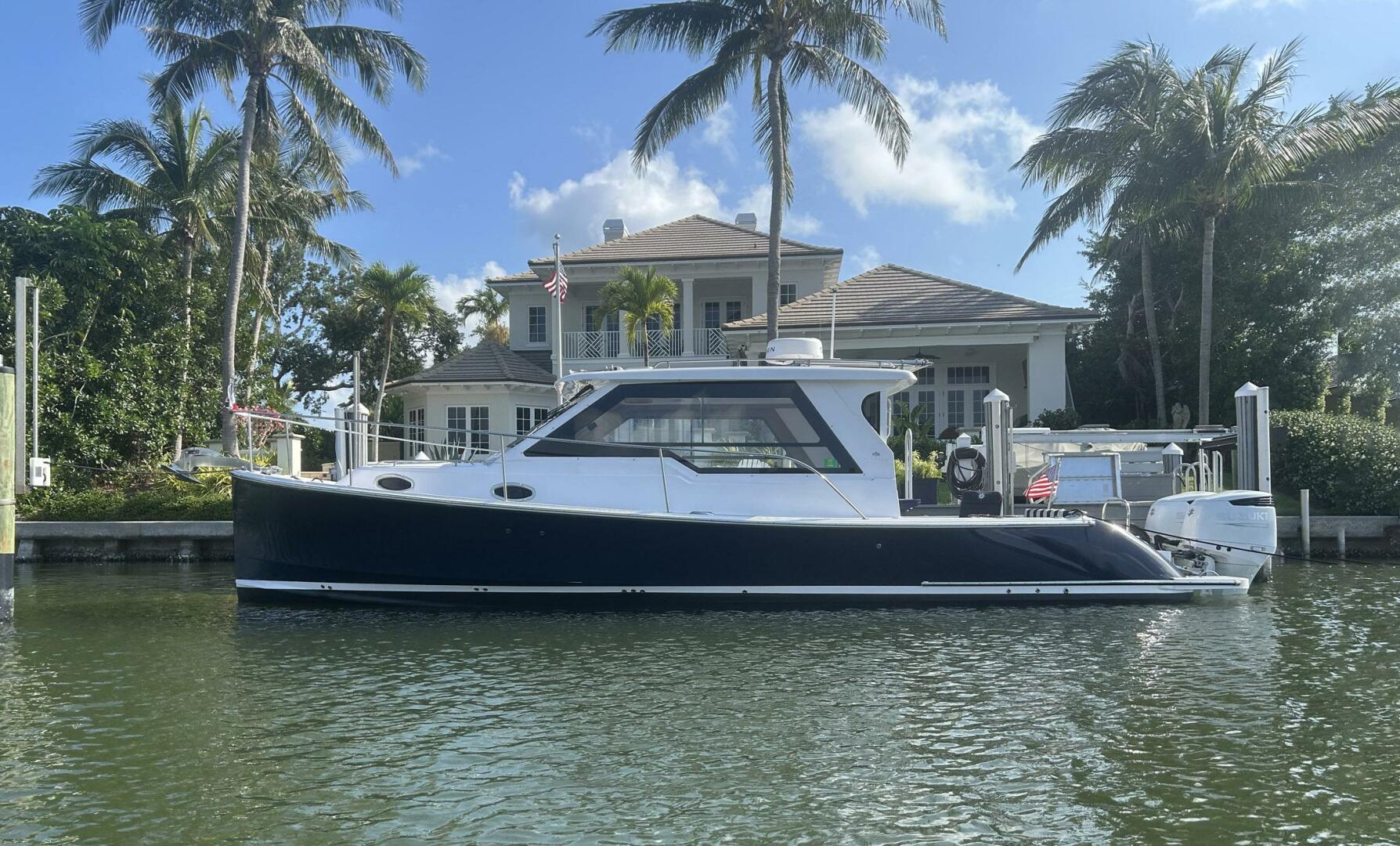 Forever Moor 34ft True North Yacht For Sale