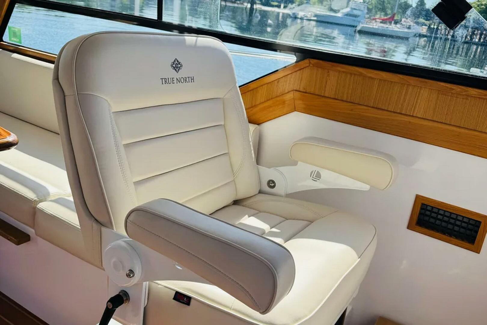 Forever Moor 34ft True North Yacht For Sale
