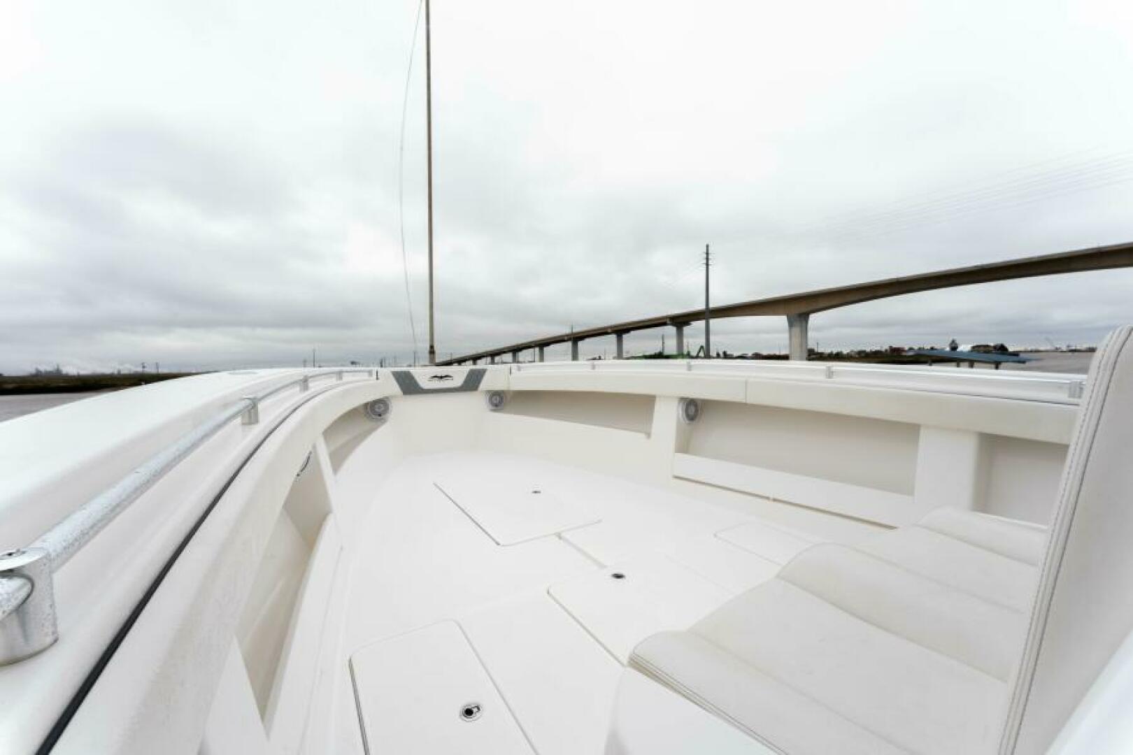 2019 Invincible 39 Open