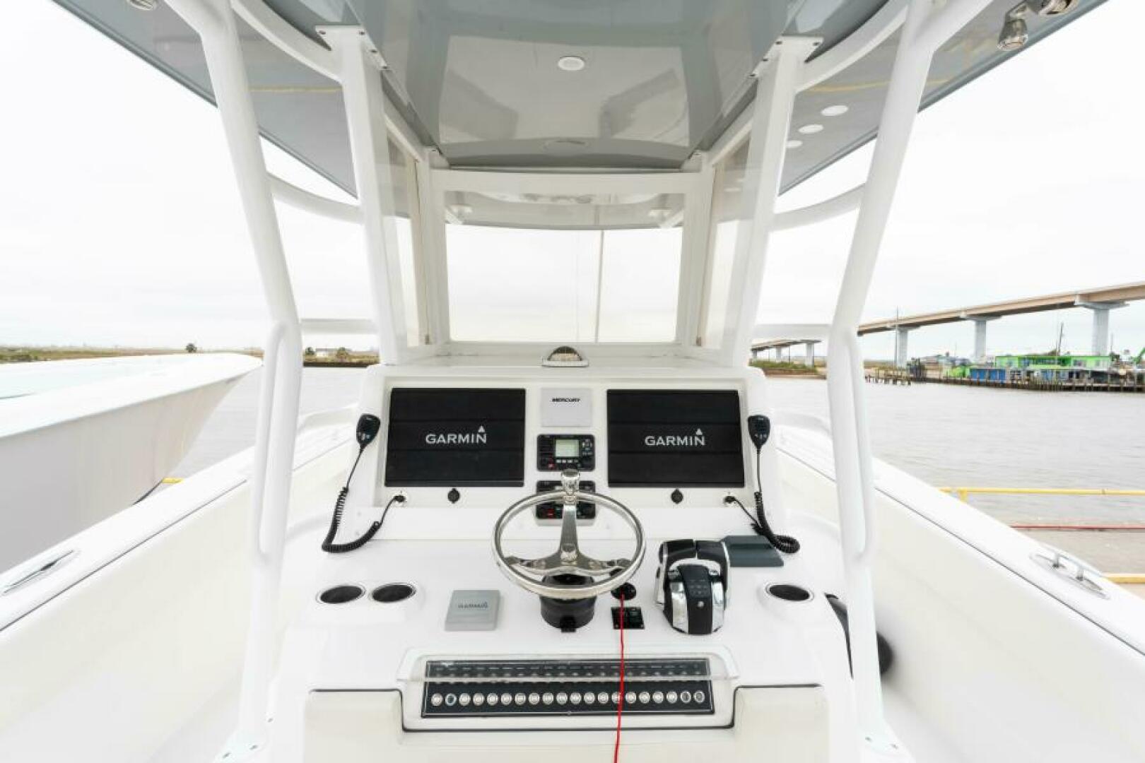2019 Invincible 39 Open