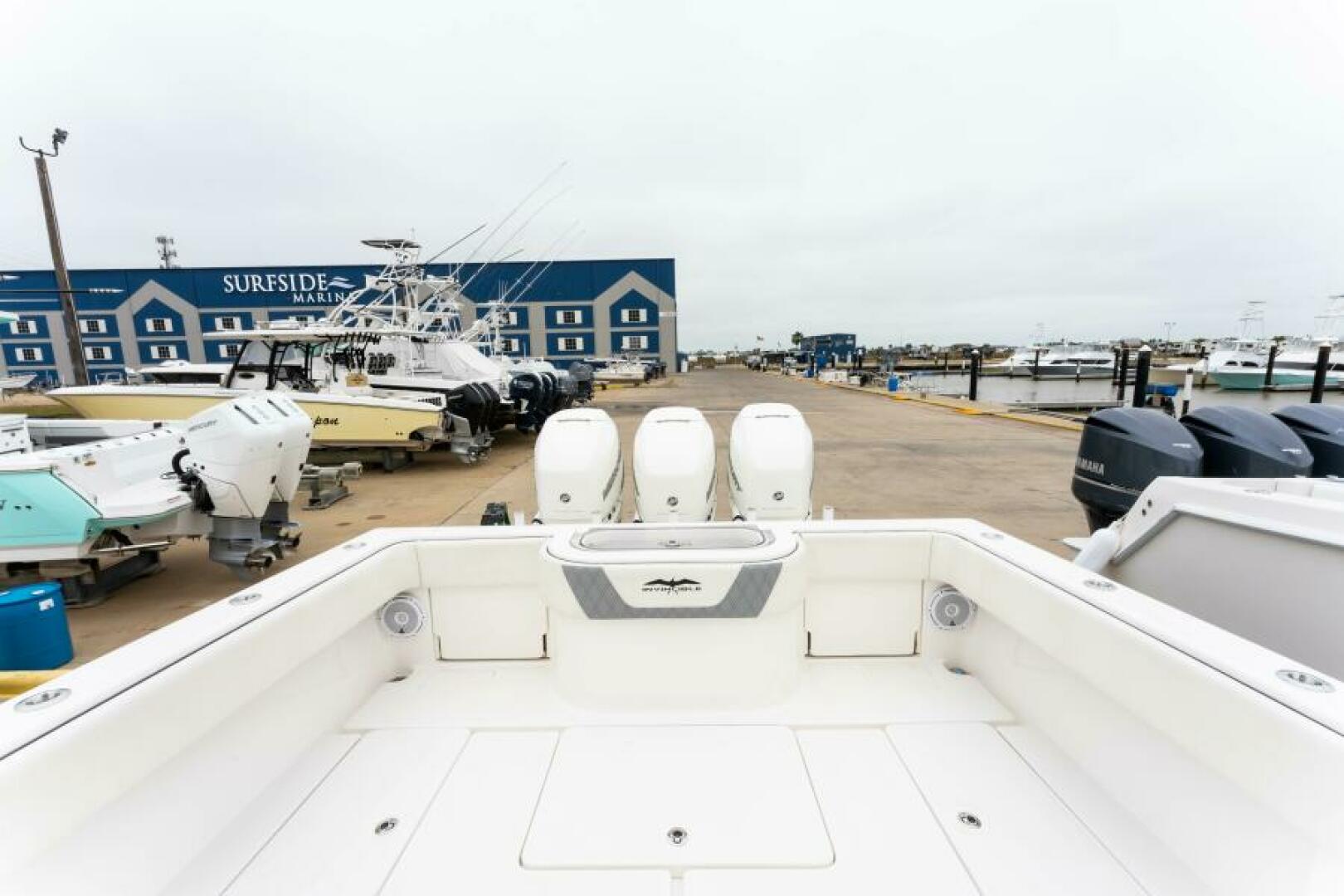 2019 Invincible 39 Open