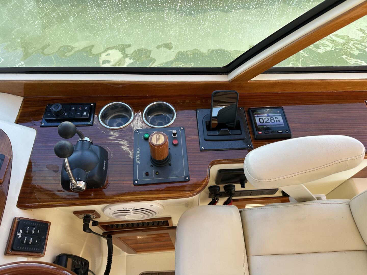 LIR 38ft Hinckley Yacht For Sale
