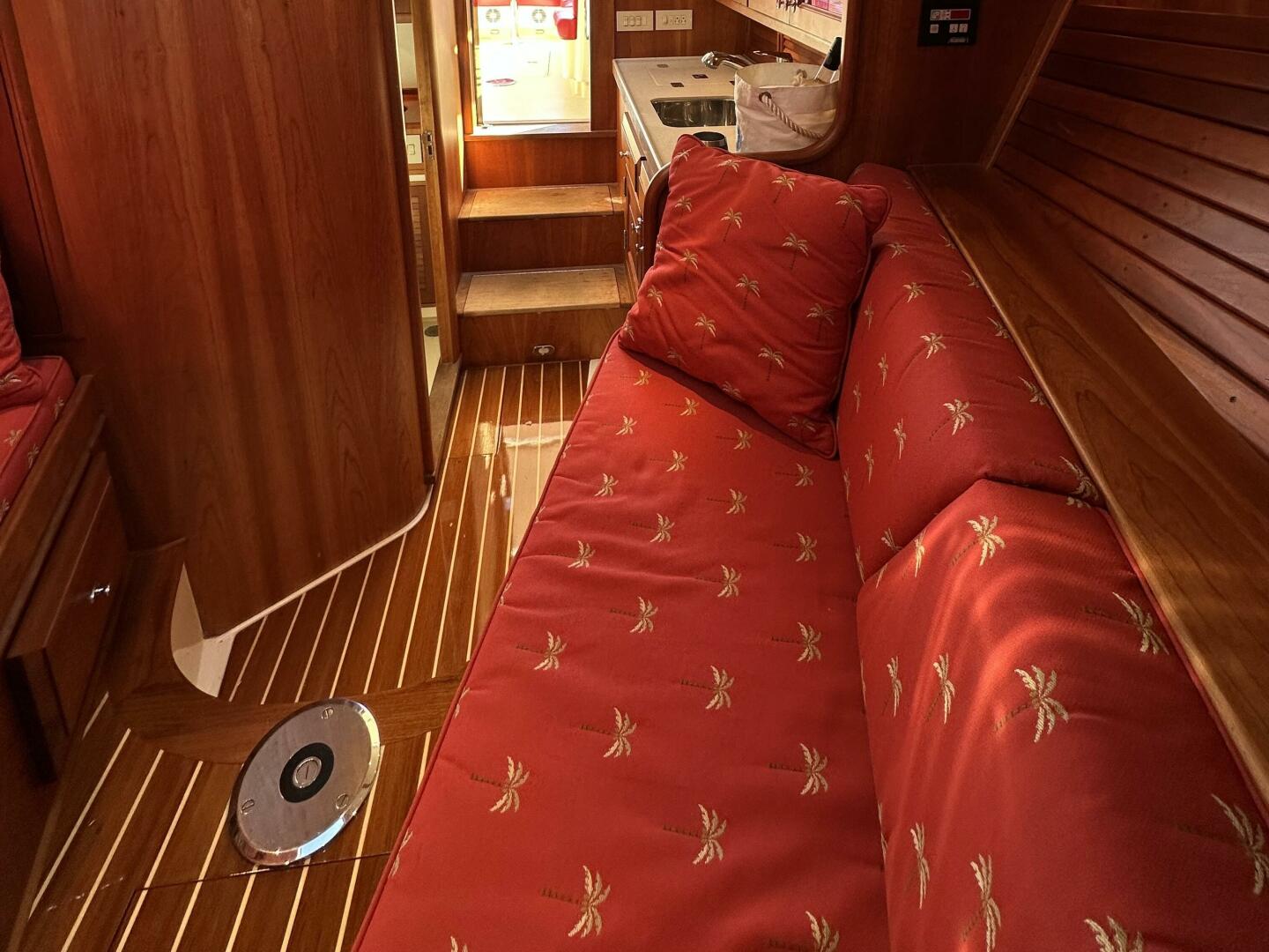 LIR 38ft Hinckley Yacht For Sale