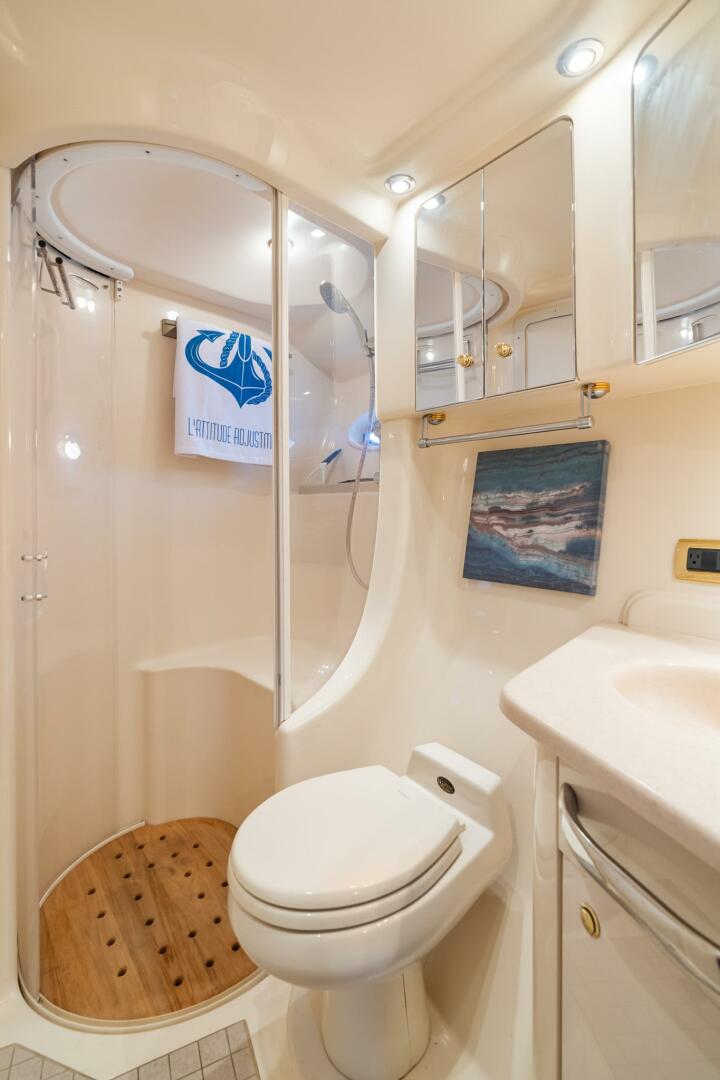 L ATTITUDE ADJUSTMENT 54ft Sea Ray Yacht For Sale