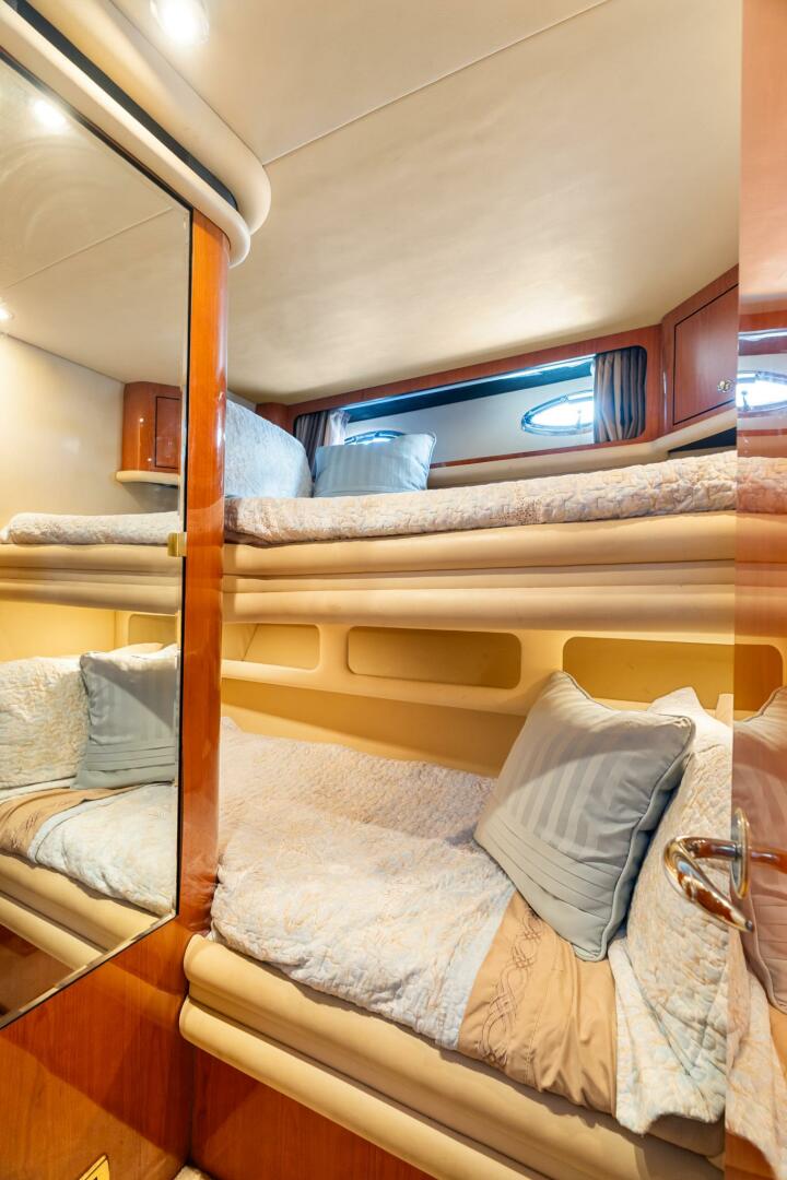 L ATTITUDE ADJUSTMENT 54ft Sea Ray Yacht For Sale
